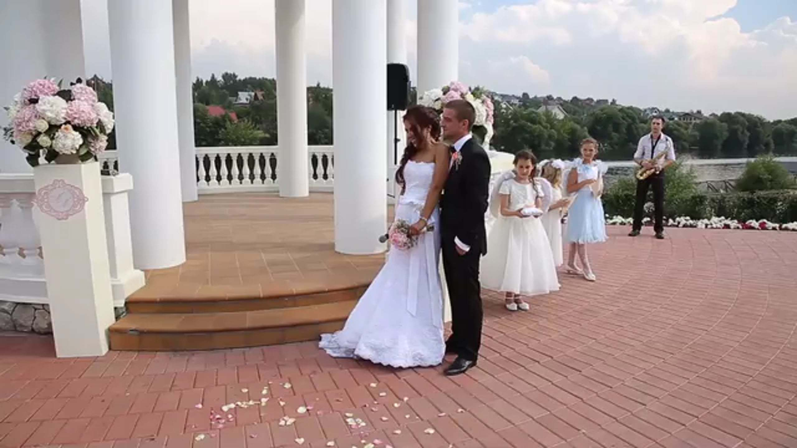 Фрагменты свадебных фильмов. Видеосъемка свадеб. Видеооператор на свадьбу в Москве