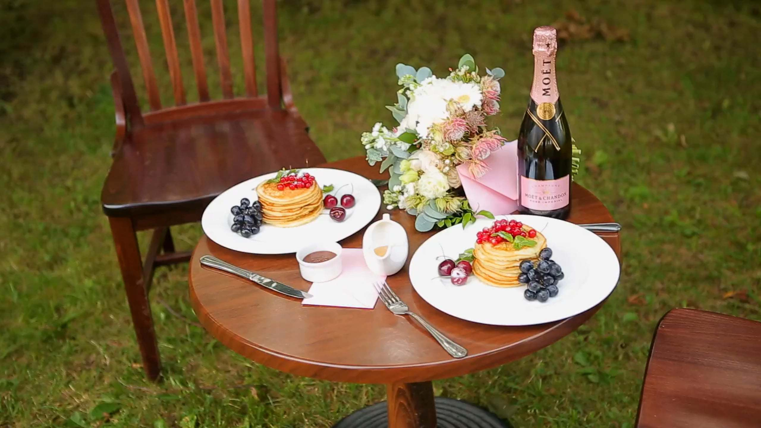 Свадебные клипы. Видеосъемка свадеб. Видеооператор на свадьбу в Москве