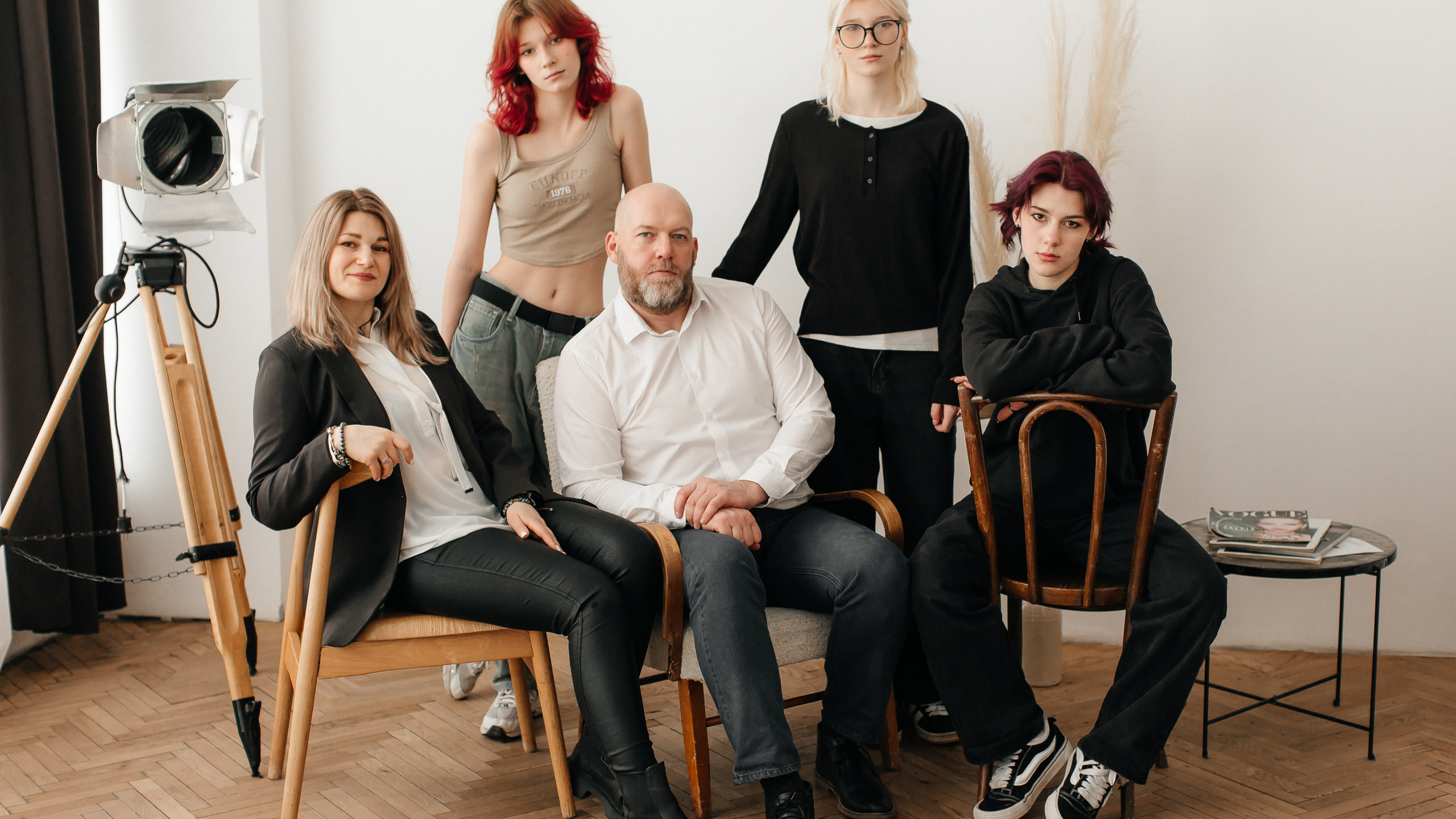 Любовь с семьей в студии