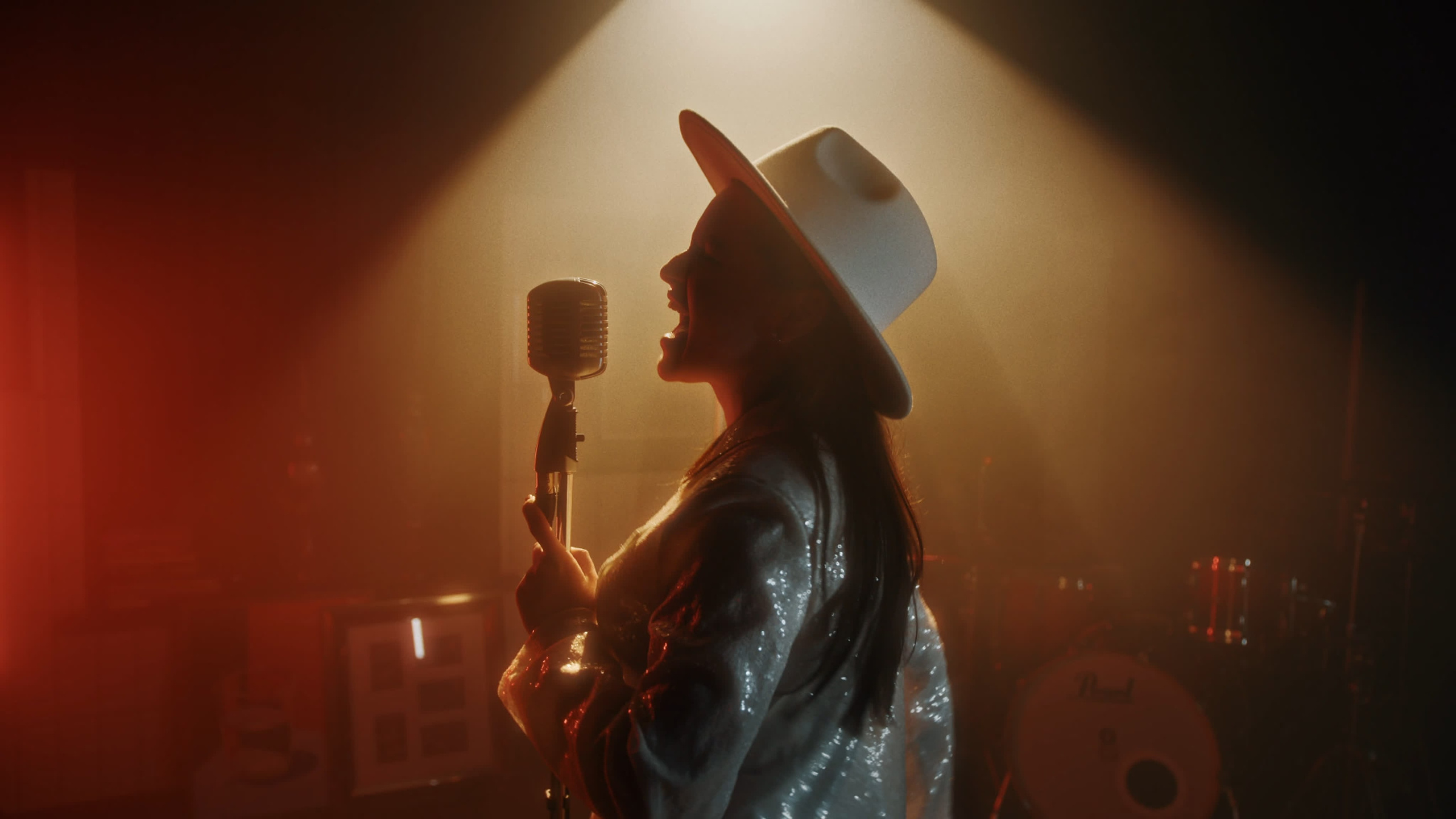 Музыкальные клипы. Savinovfilms — Видеосъемка и цветокоррекция