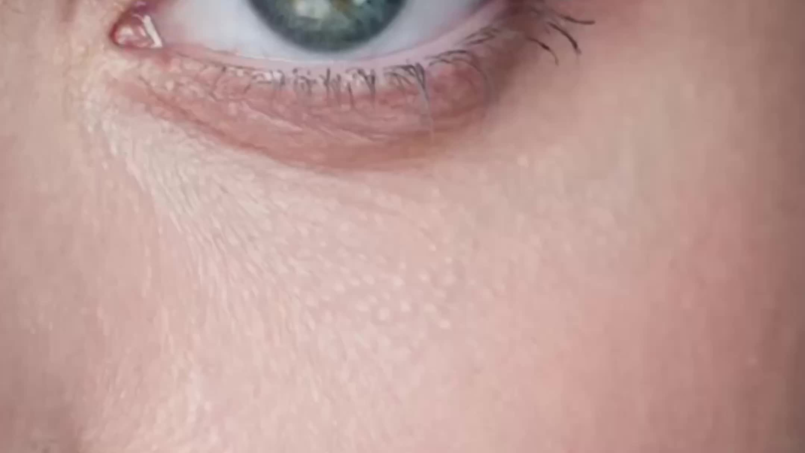 Саша (базовое актёрское портфолио). Портретная съемка в Москве, студийный фотограф Игорь Фомин