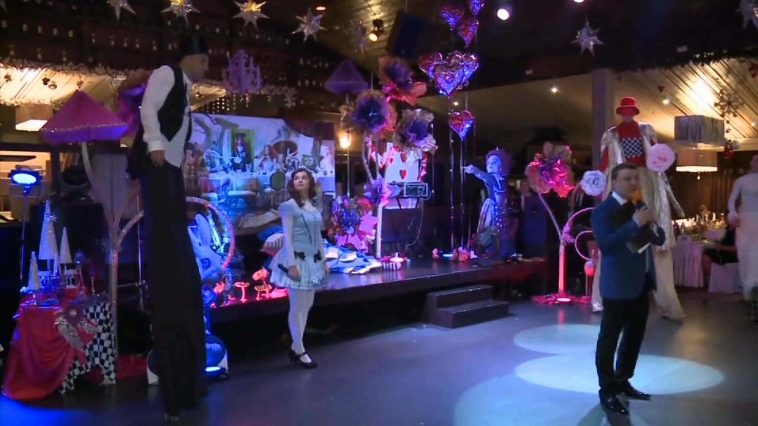 Корпоративный праздник «Алиса в стране чудес». Ведущий на свадьбу, корпоратив и юбилей в Москве Сергей Рябинин