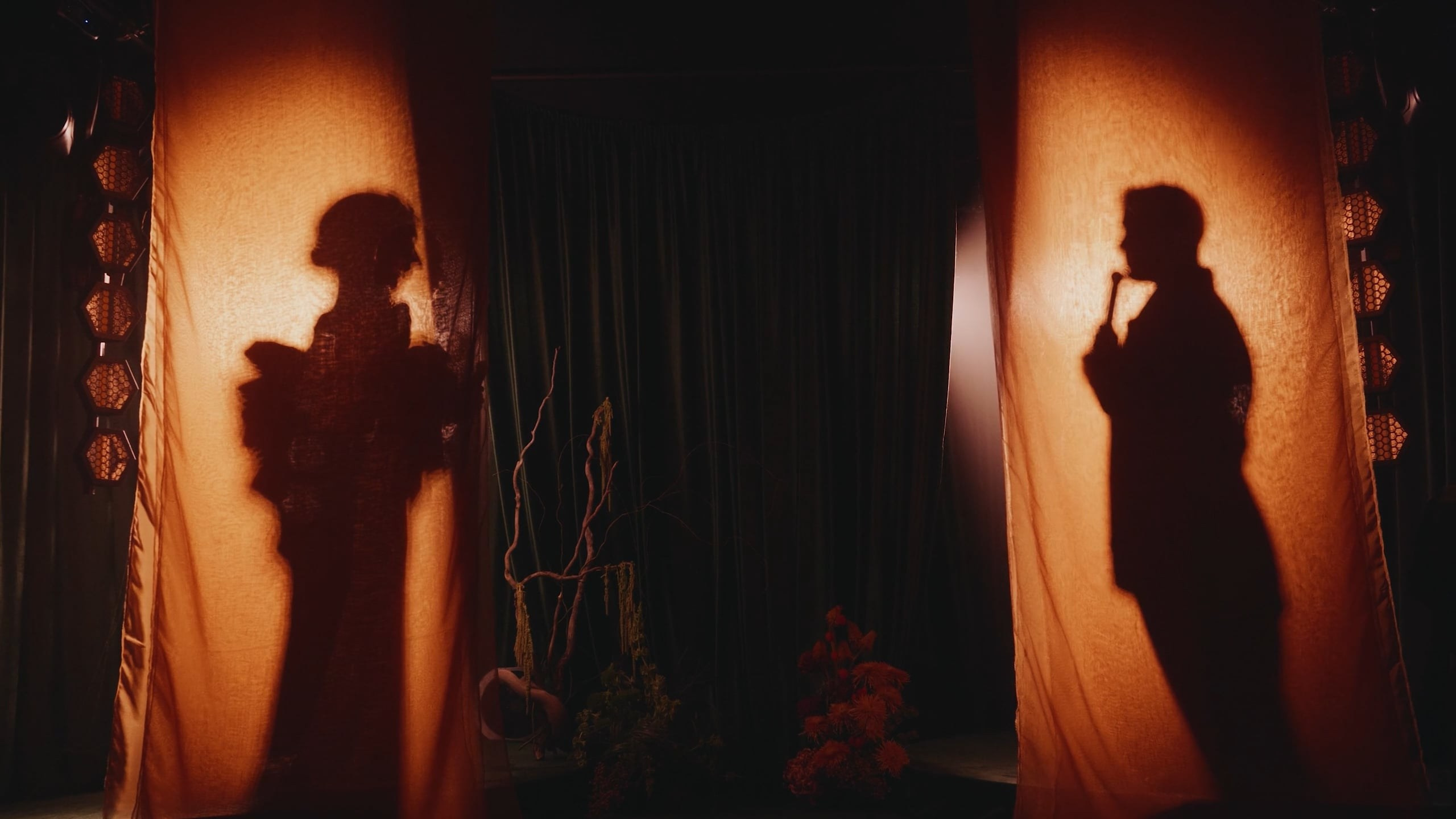 Видеограф на свадьбу. Видеограф Антон Чайный. Свадебные ромкомы с пасхалками