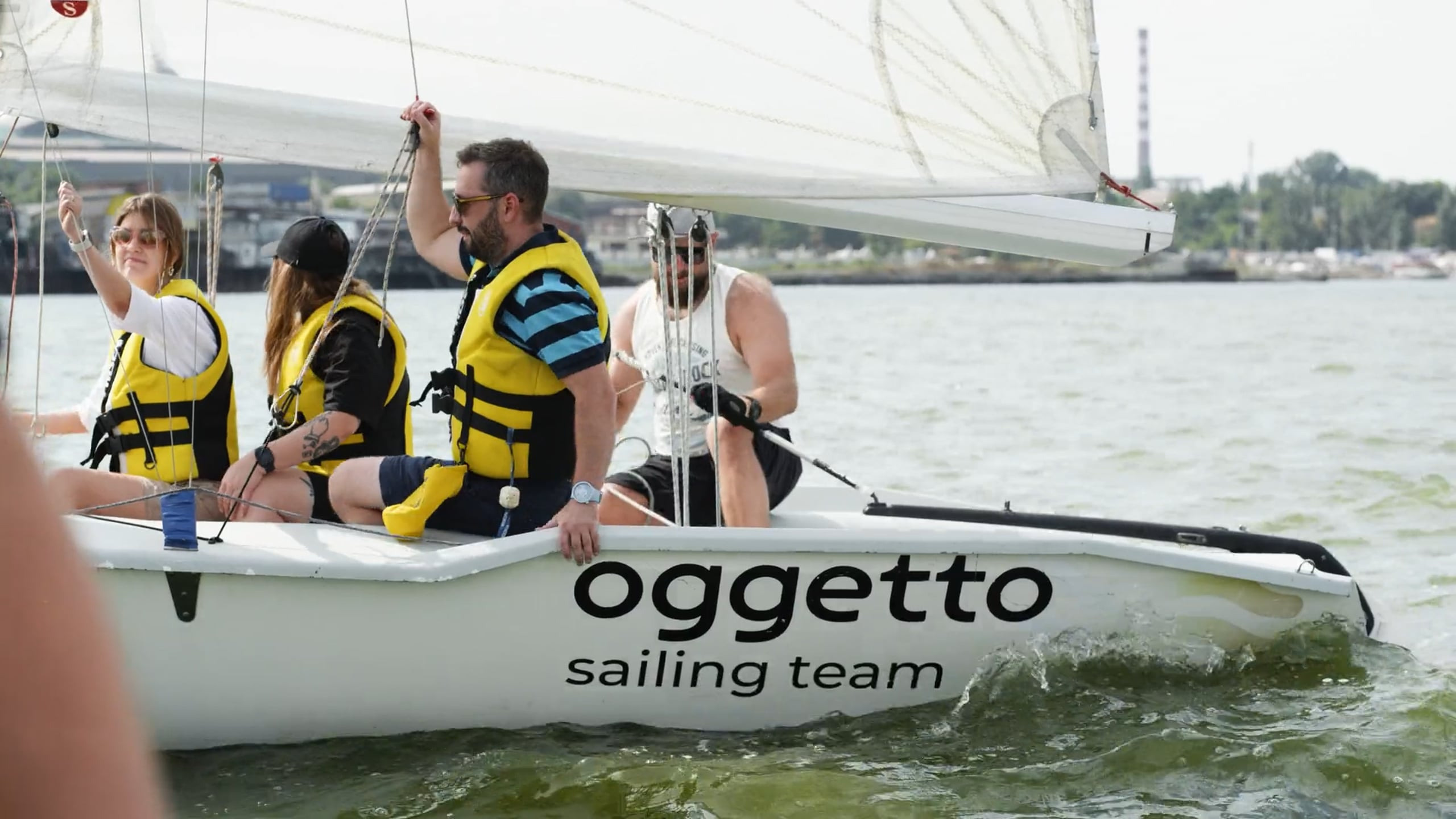 Видеосъёмка отчётов в Ростове. Видеограф Антон Чайный. Свадебные ромкомы с пасхалками