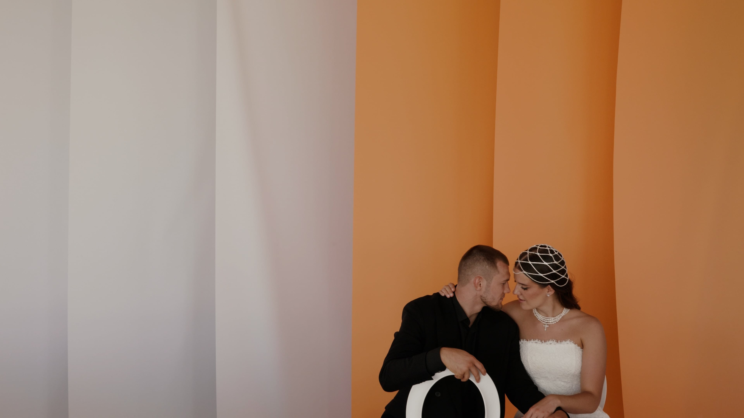 Видеограф на свадьбу. Видеограф Антон Чайный. Свадебные ромкомы с пасхалками