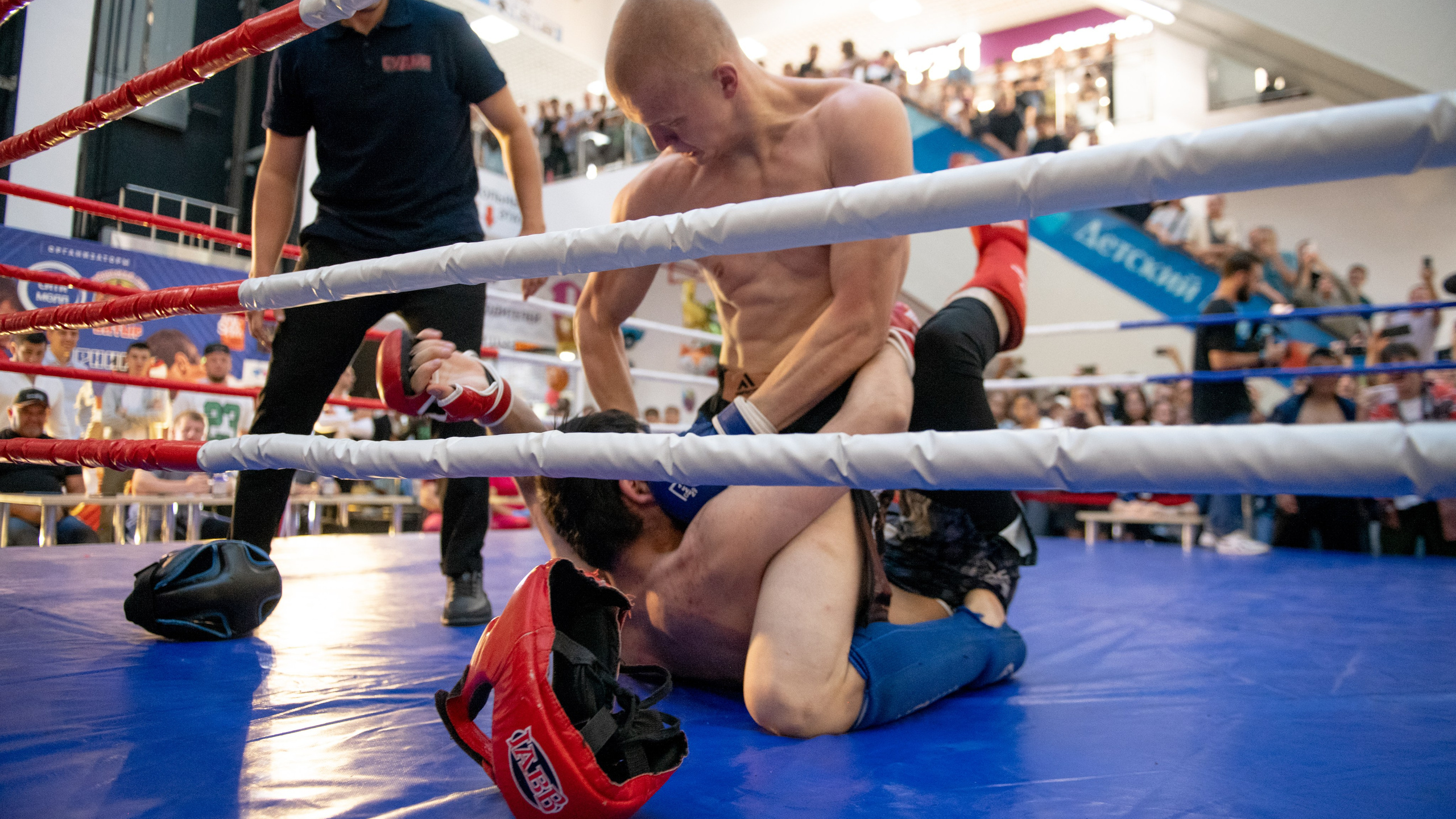 Турнир по боевым искусствам в ТЦ «Сити Молл»