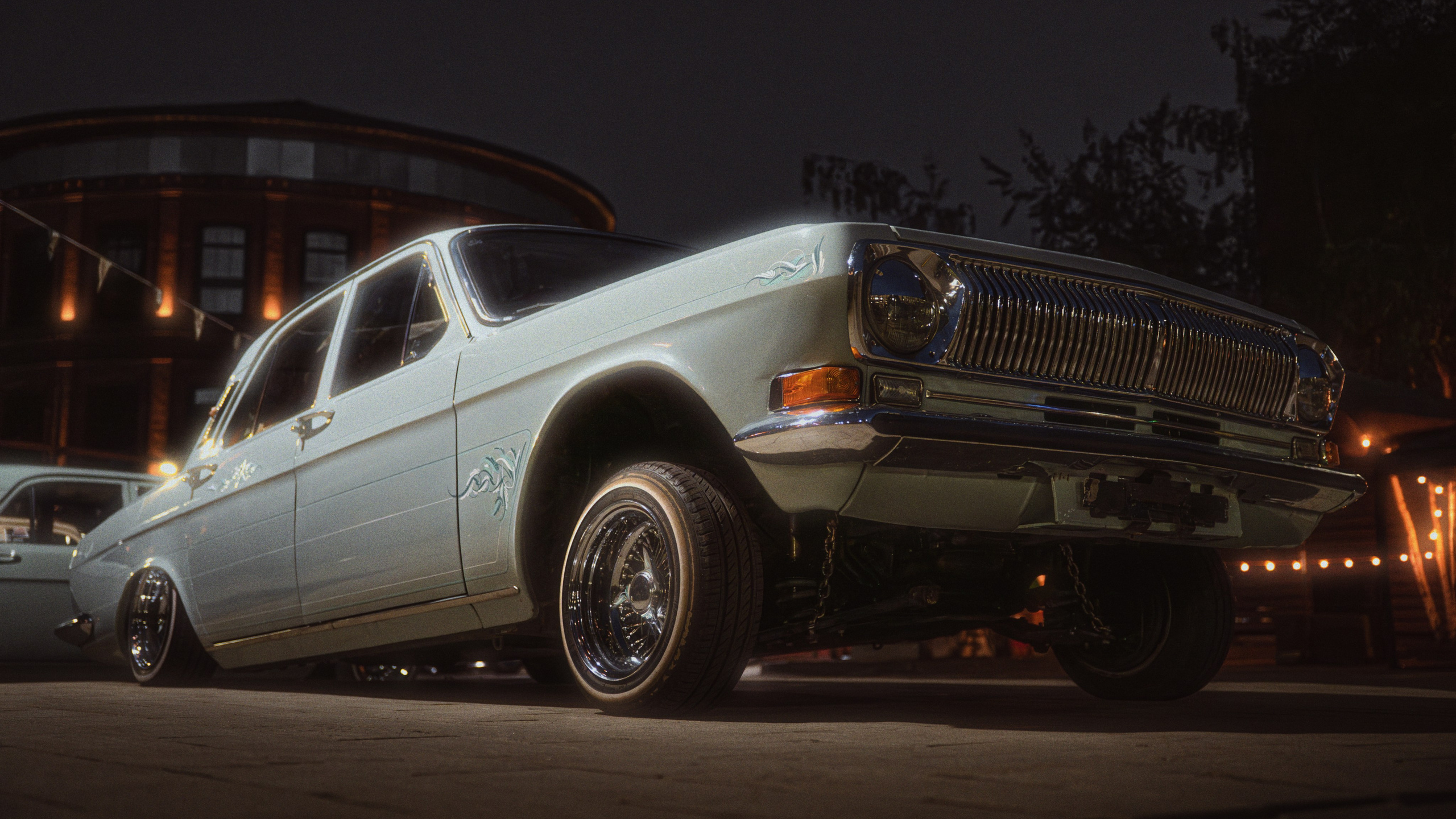 GAZ 24 «Russian Lowrider»
