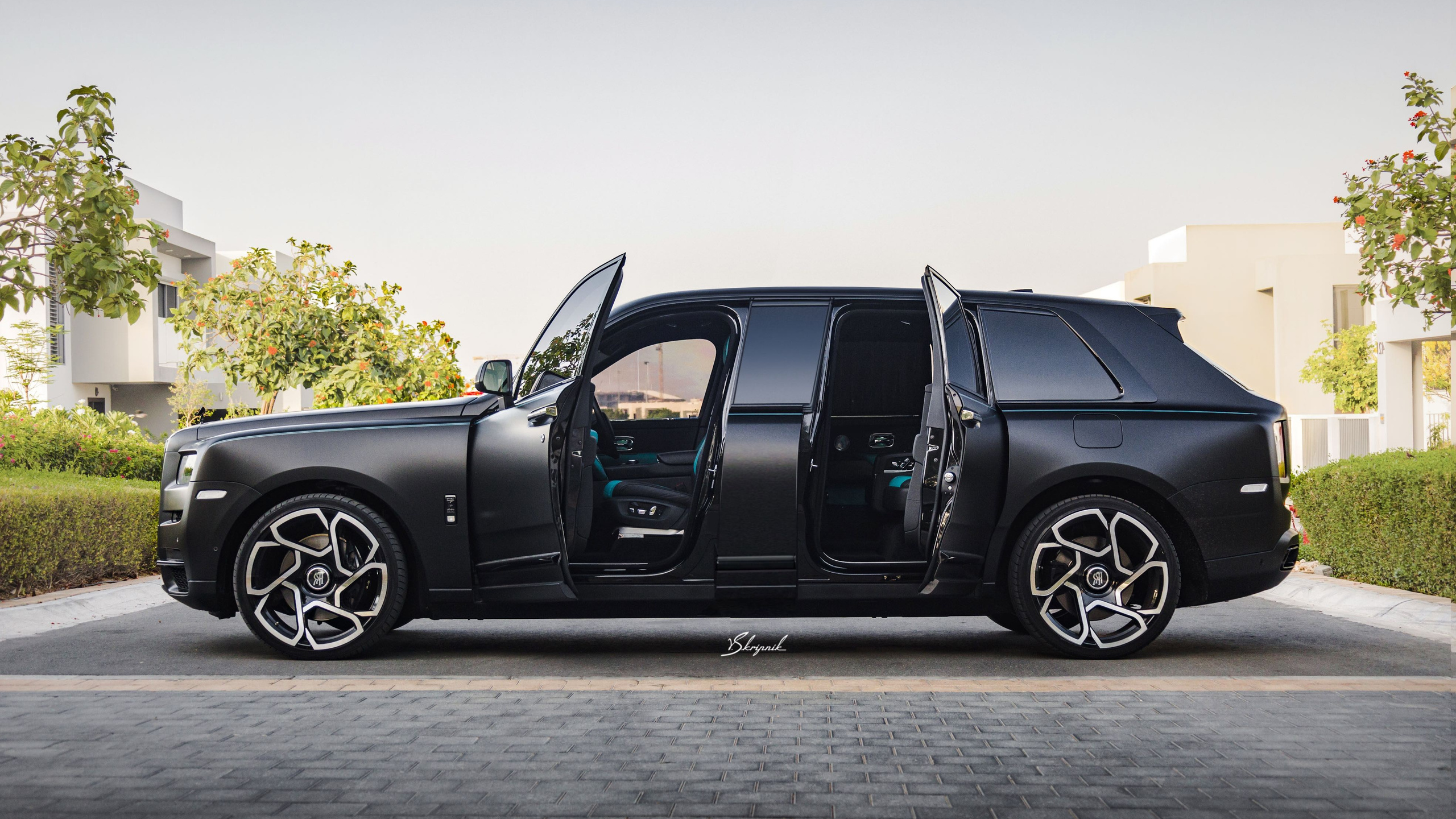 Rolls-Royce Culling +350 mm.