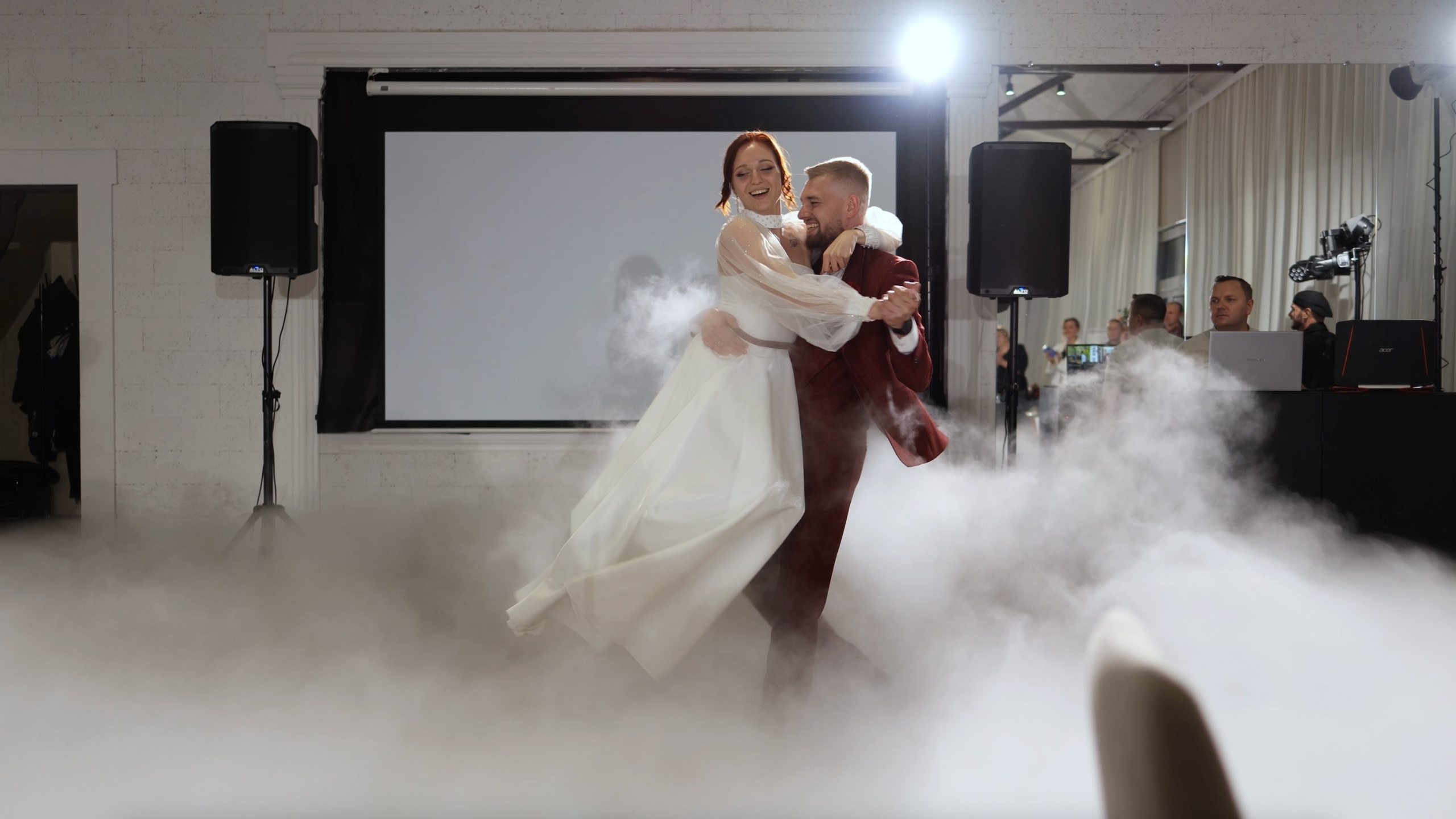 Первый танец молодожен. Свадебный видеограф AlexFilms в Воронеже и по всей России