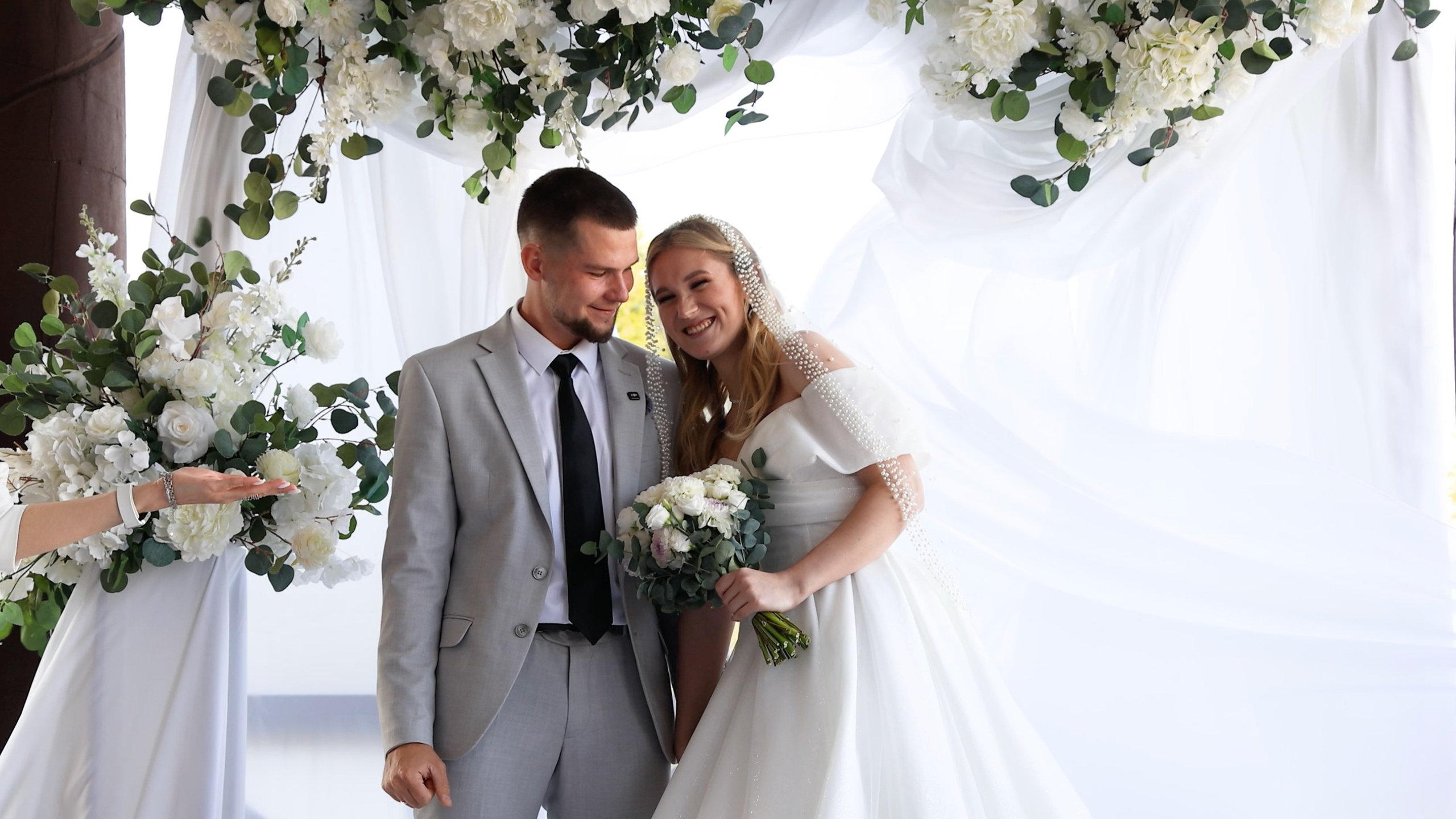 Видеосьемка свадебных выездных церемоний. Свадебный видеограф AlexFilms в Воронеже и по всей России