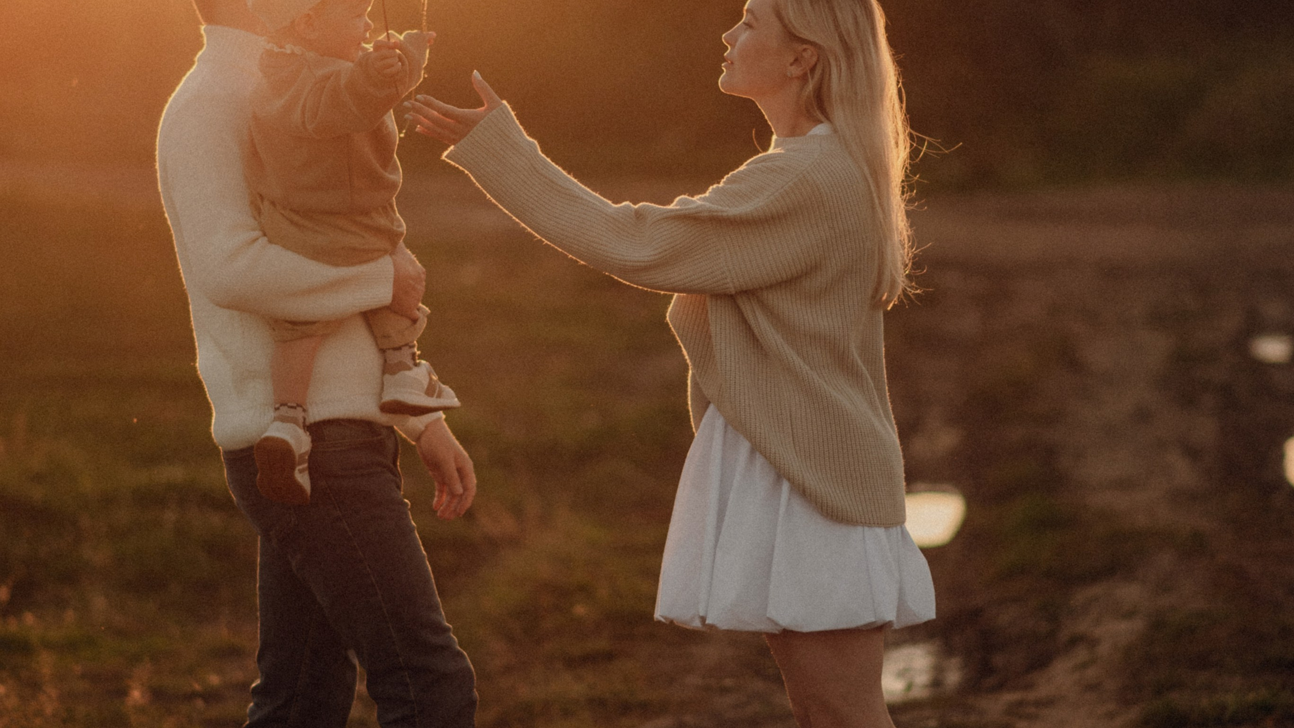 Галя, Паша, Аврора