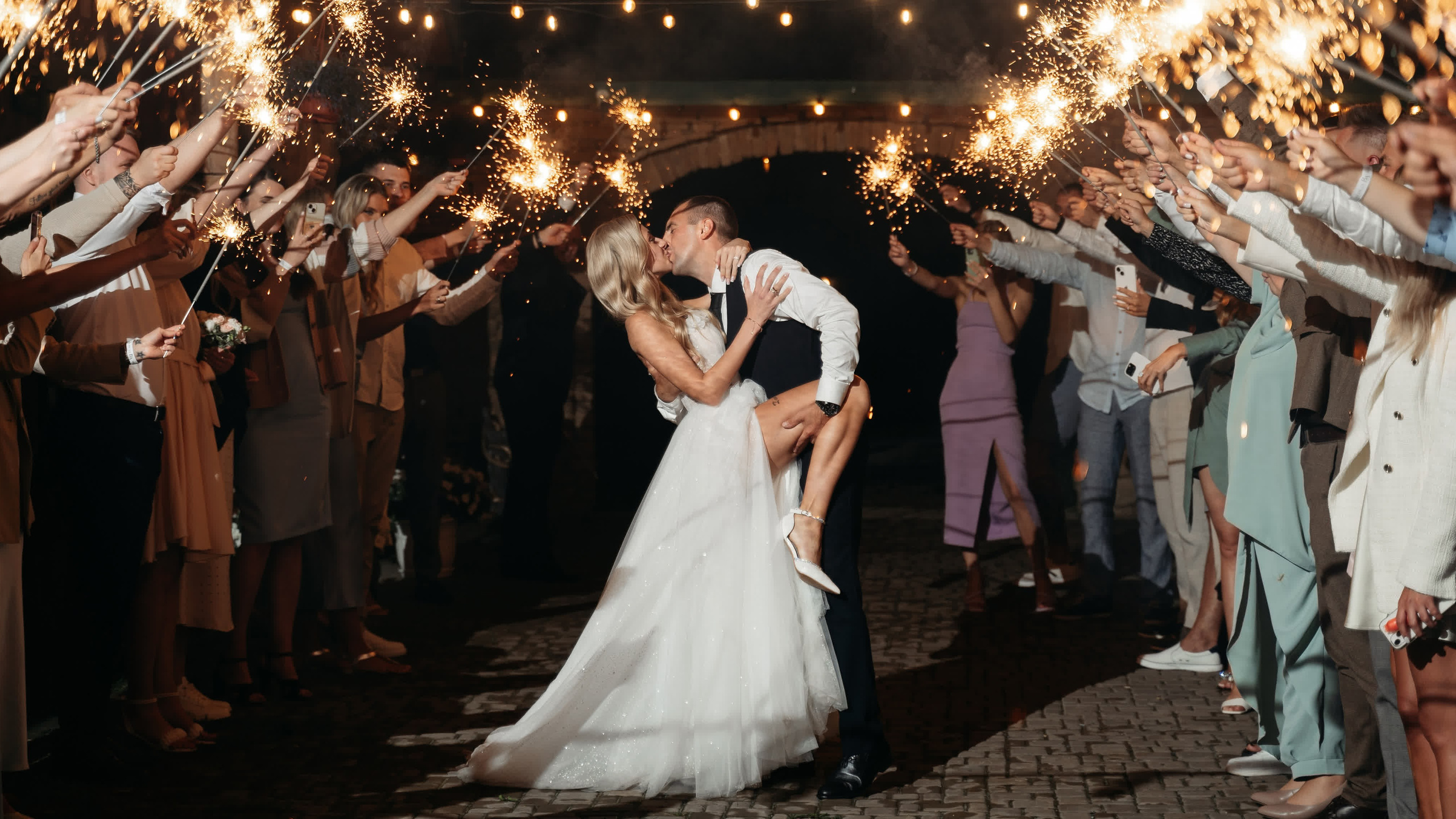 Видео. Олег и Мария Ивановы фотограф и видеограф в Пскове Санкт - Петербурге