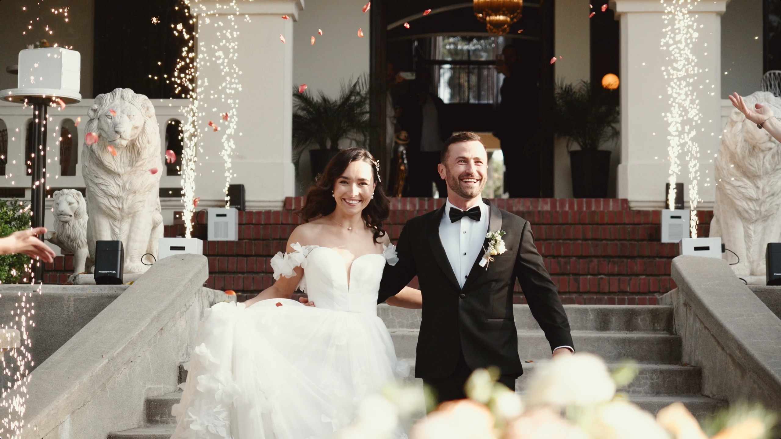 Видео. Олег и Мария Ивановы фотограф и видеограф в Пскове Санкт - Петербурге