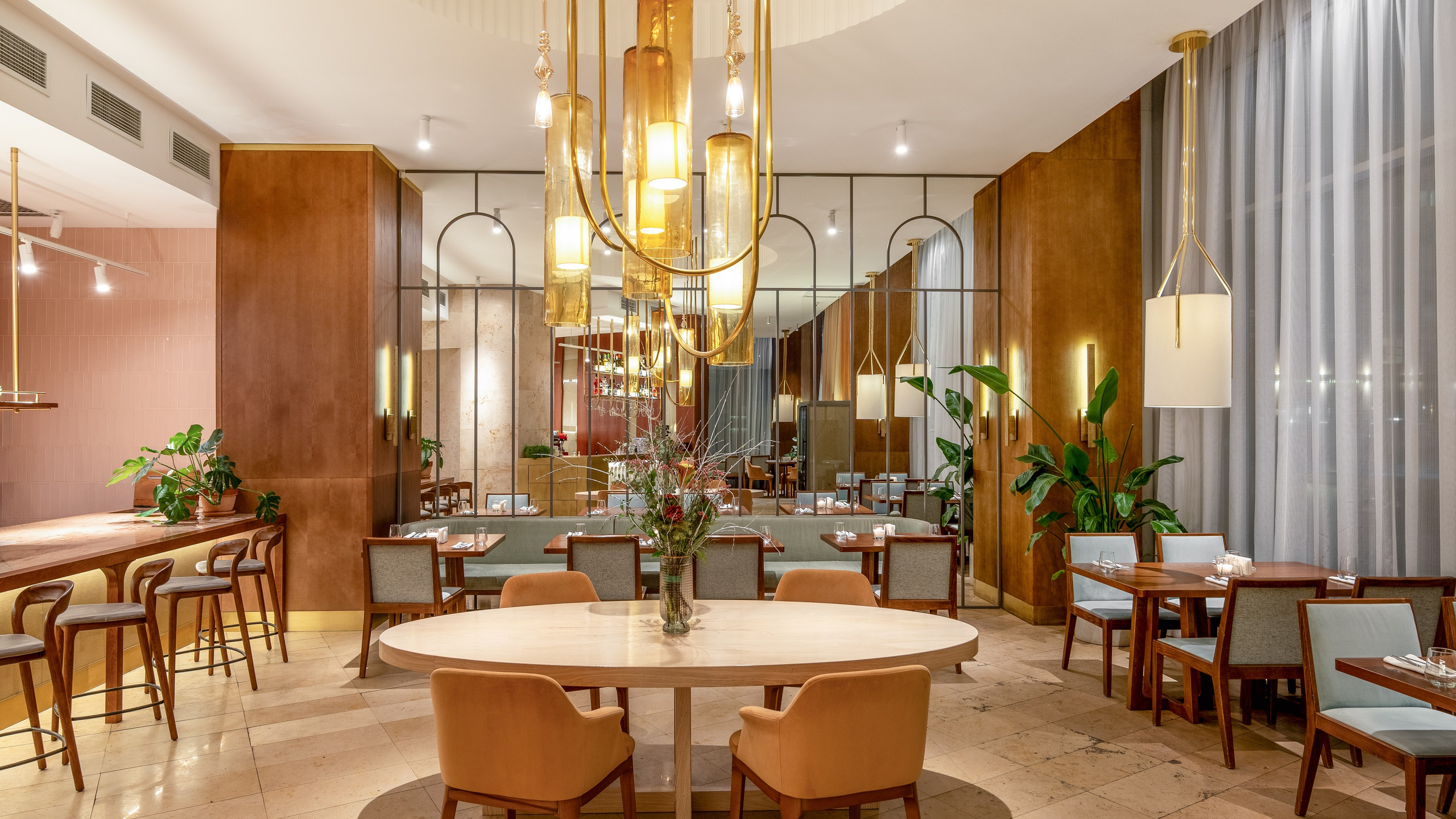 Рестораны. Интерьерный и архитектурный фотограф и видеограф в Москве