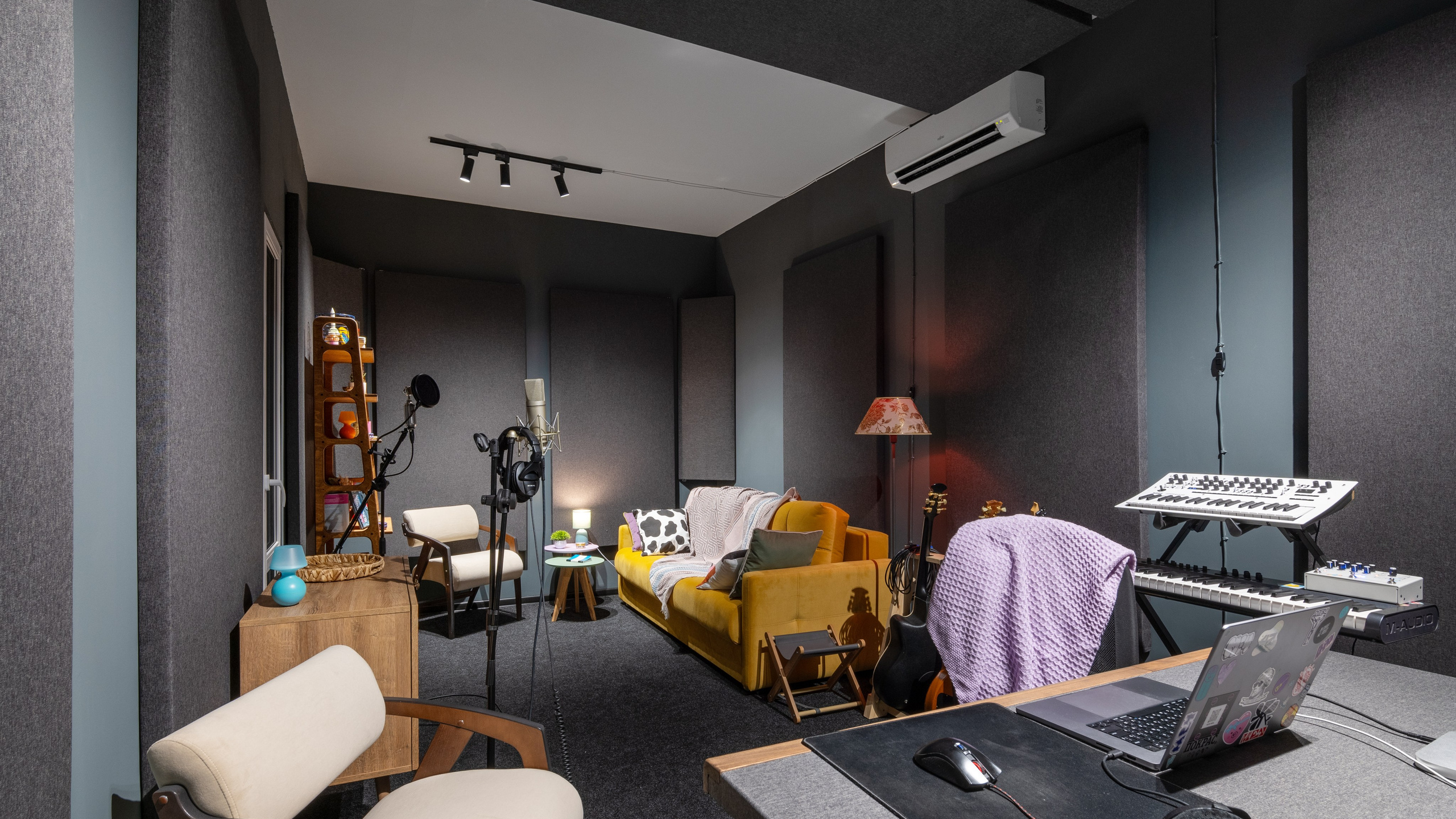 Студия звукозаписи. Интерьерный и архитектурный фотограф и видеограф в Москве