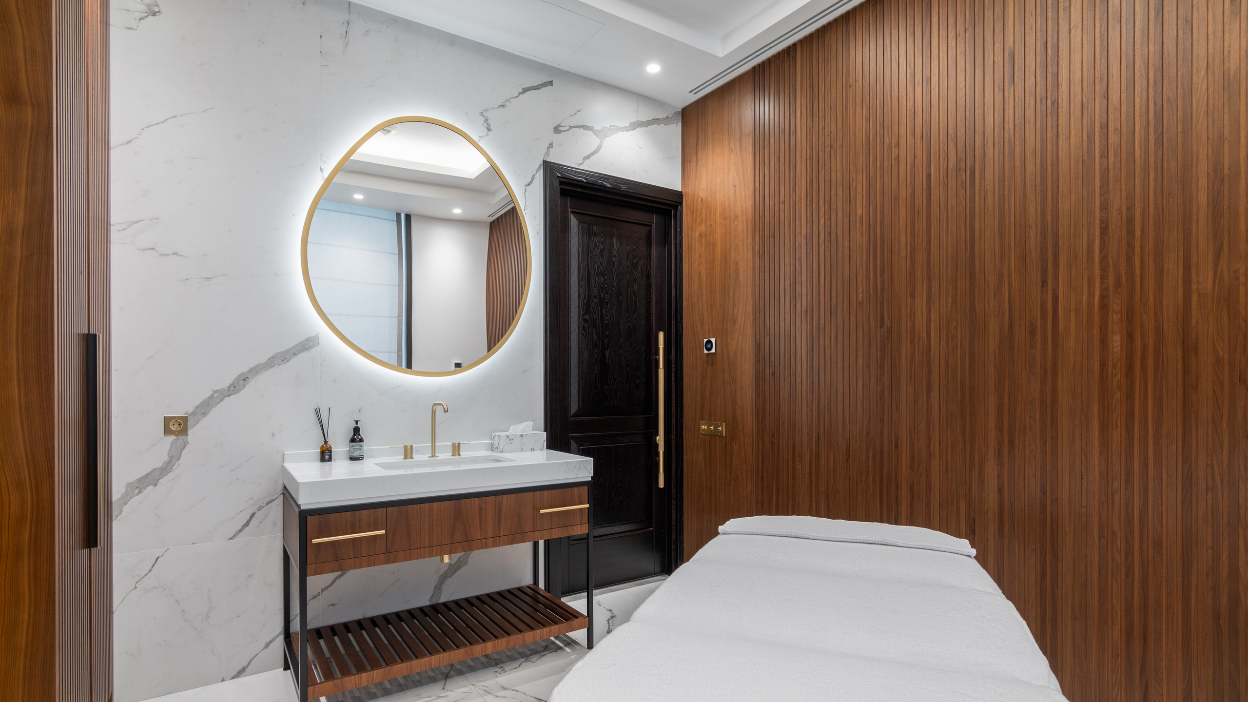 ЖК Carré Blanc. Интерьерный и архитектурный фотограф и видеограф в Москве