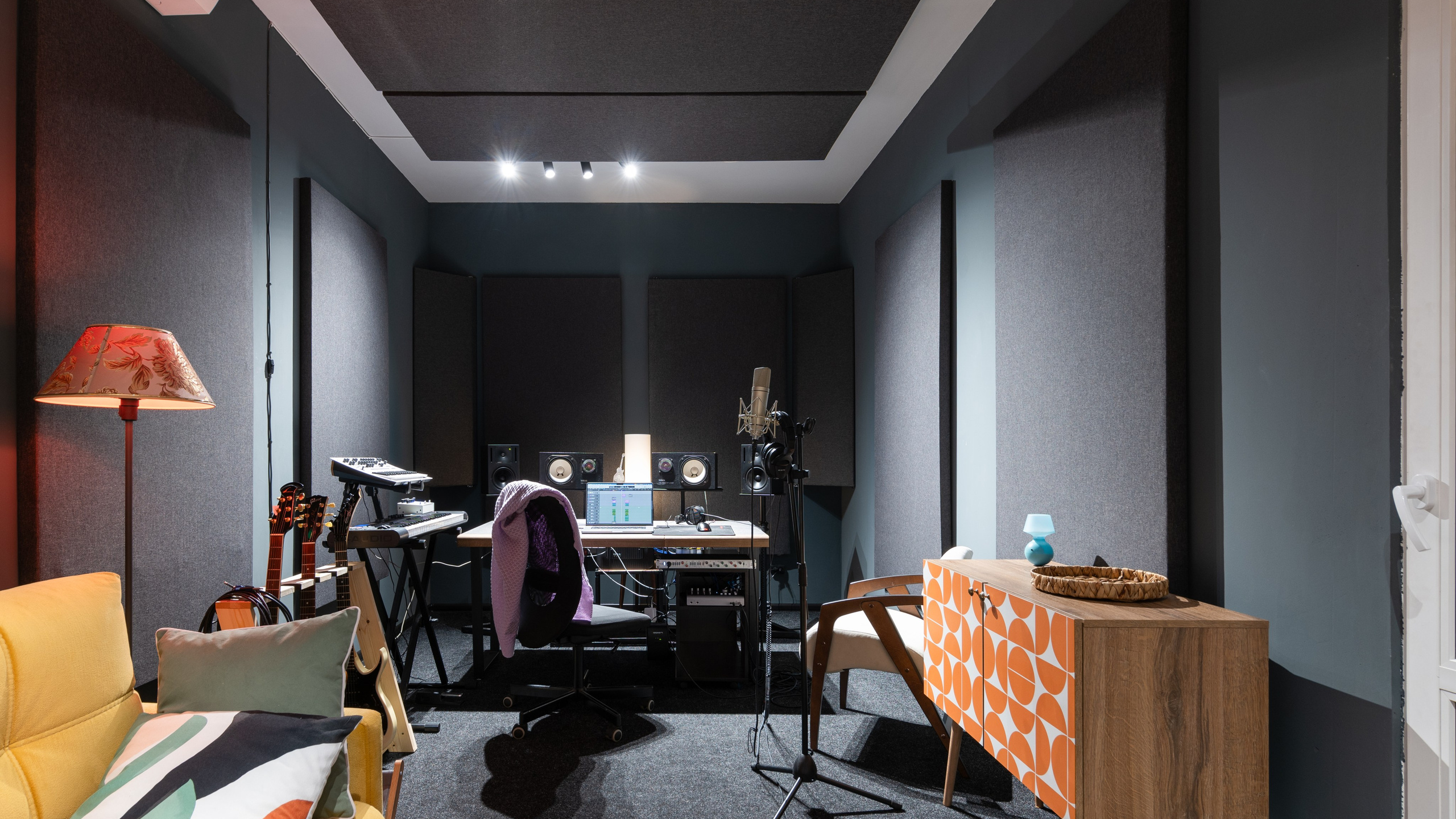 Студия звукозаписи. Интерьерный и архитектурный фотограф и видеограф в Москве