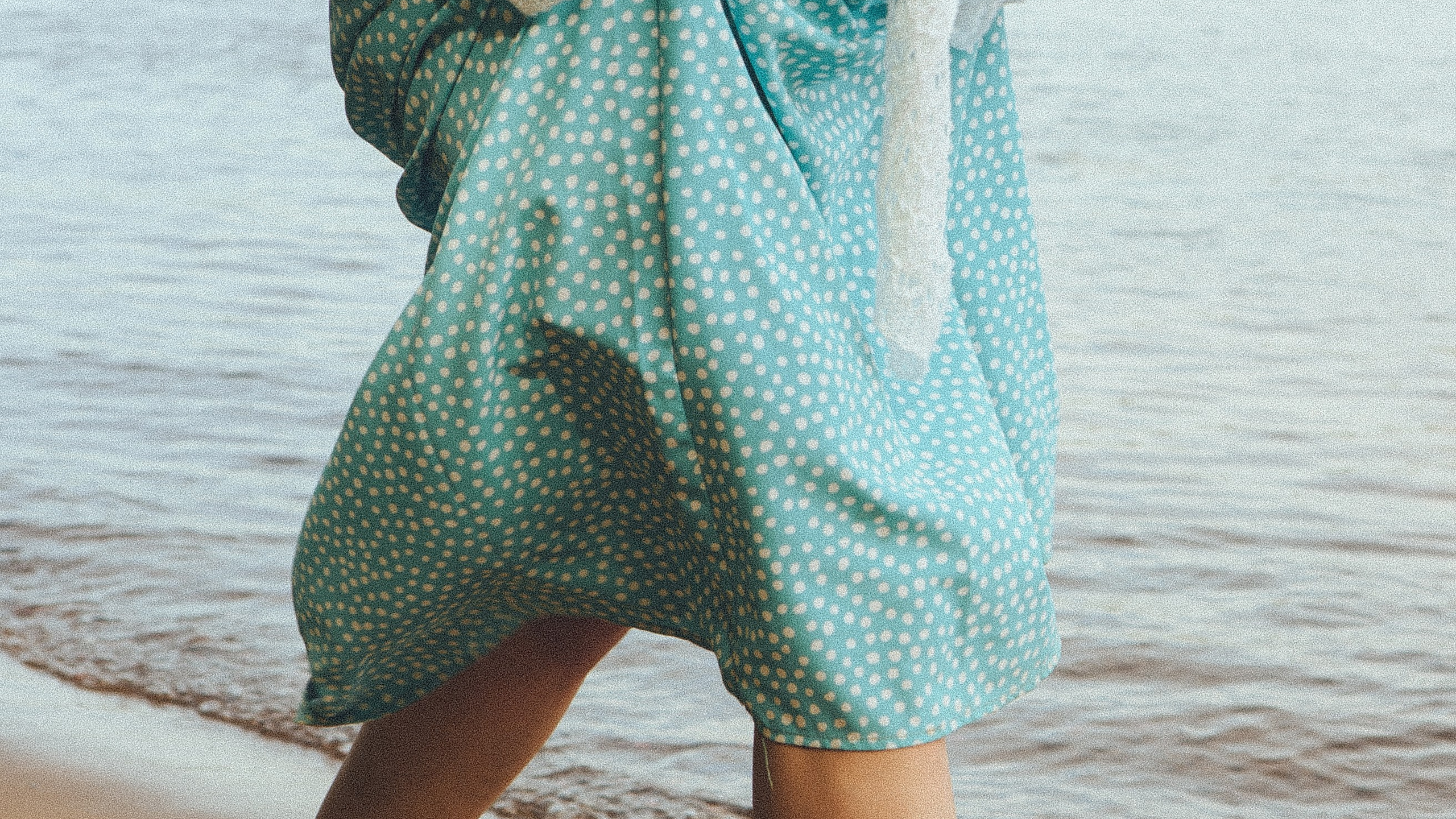 ПРОГУЛКА НА БЕРЕГУ