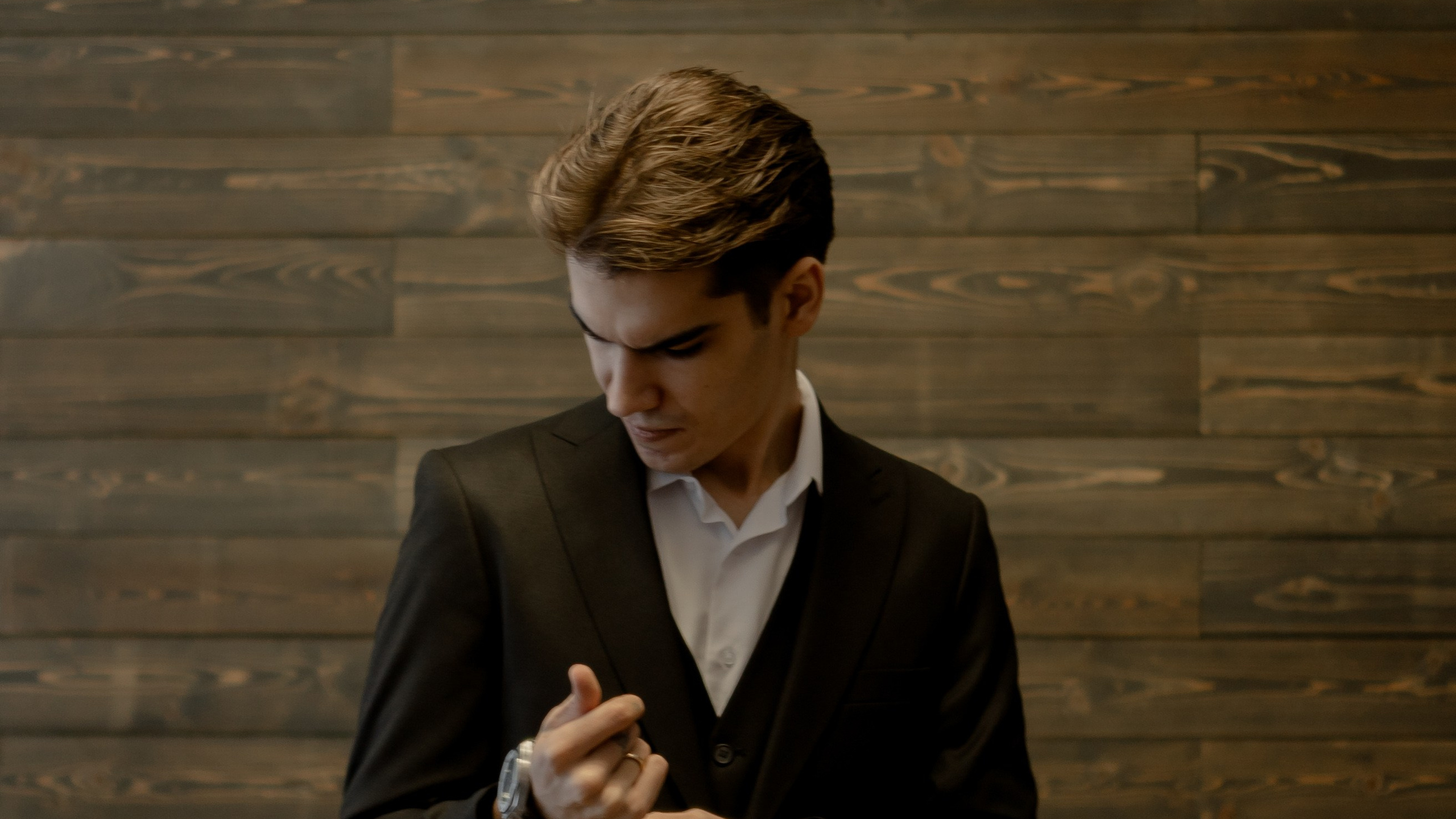 СВАДЕБНЫЕ ФОТО ДЛЯ ЖЕНИХА (СНЯТО В СИБИРЕ В НИЖНЕВАРТОВСКЕ)