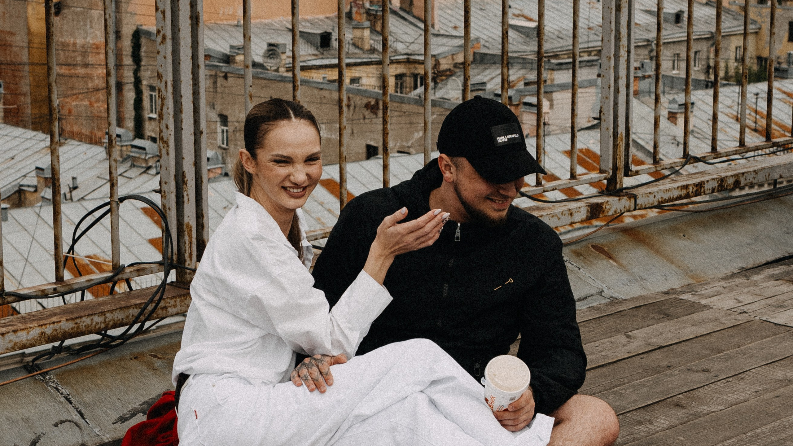 МЫ ГУЛЯЛИ ПРО КРЫШАМ ПИТЕРА