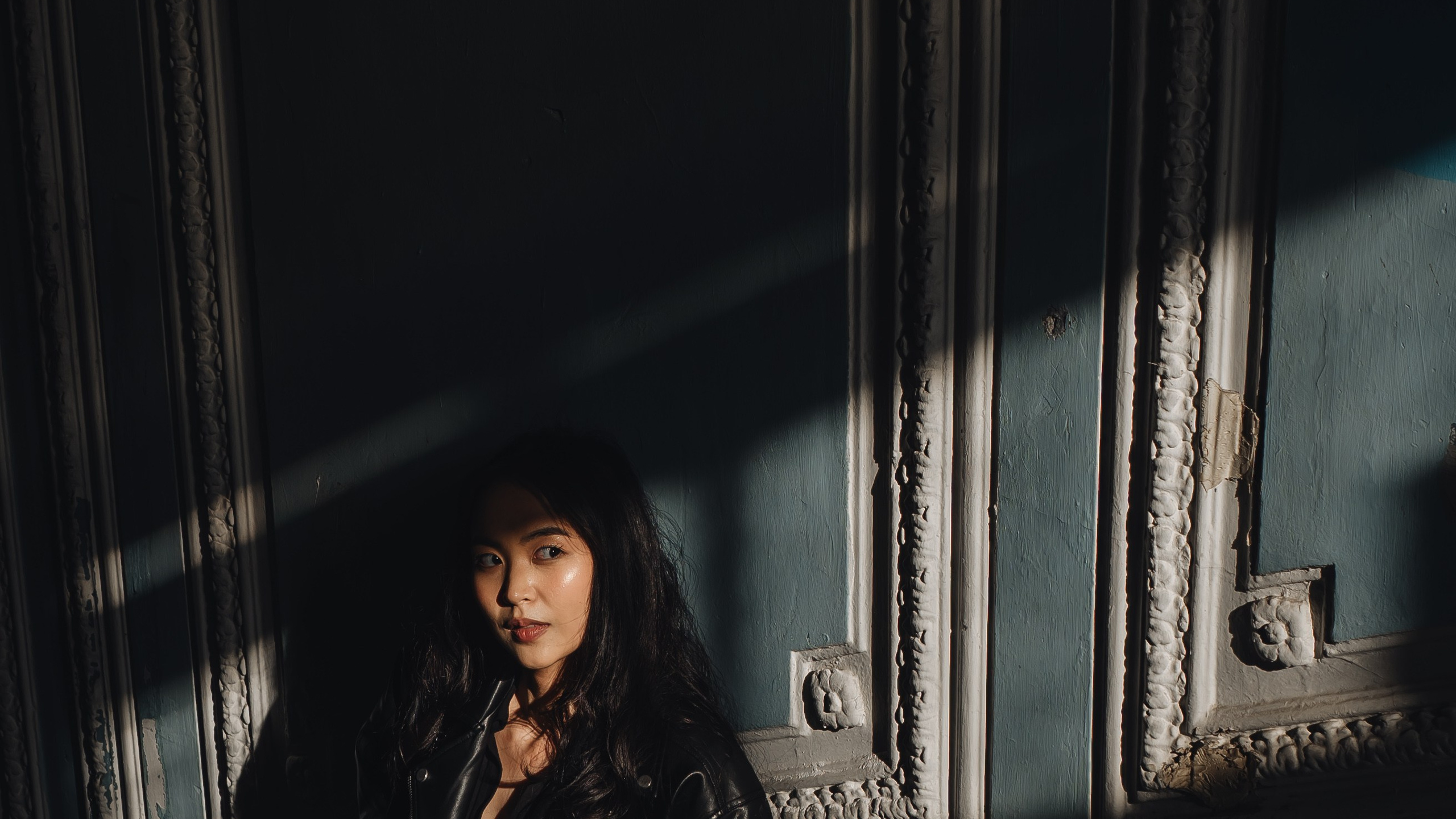 В ПАРАДНОЙ