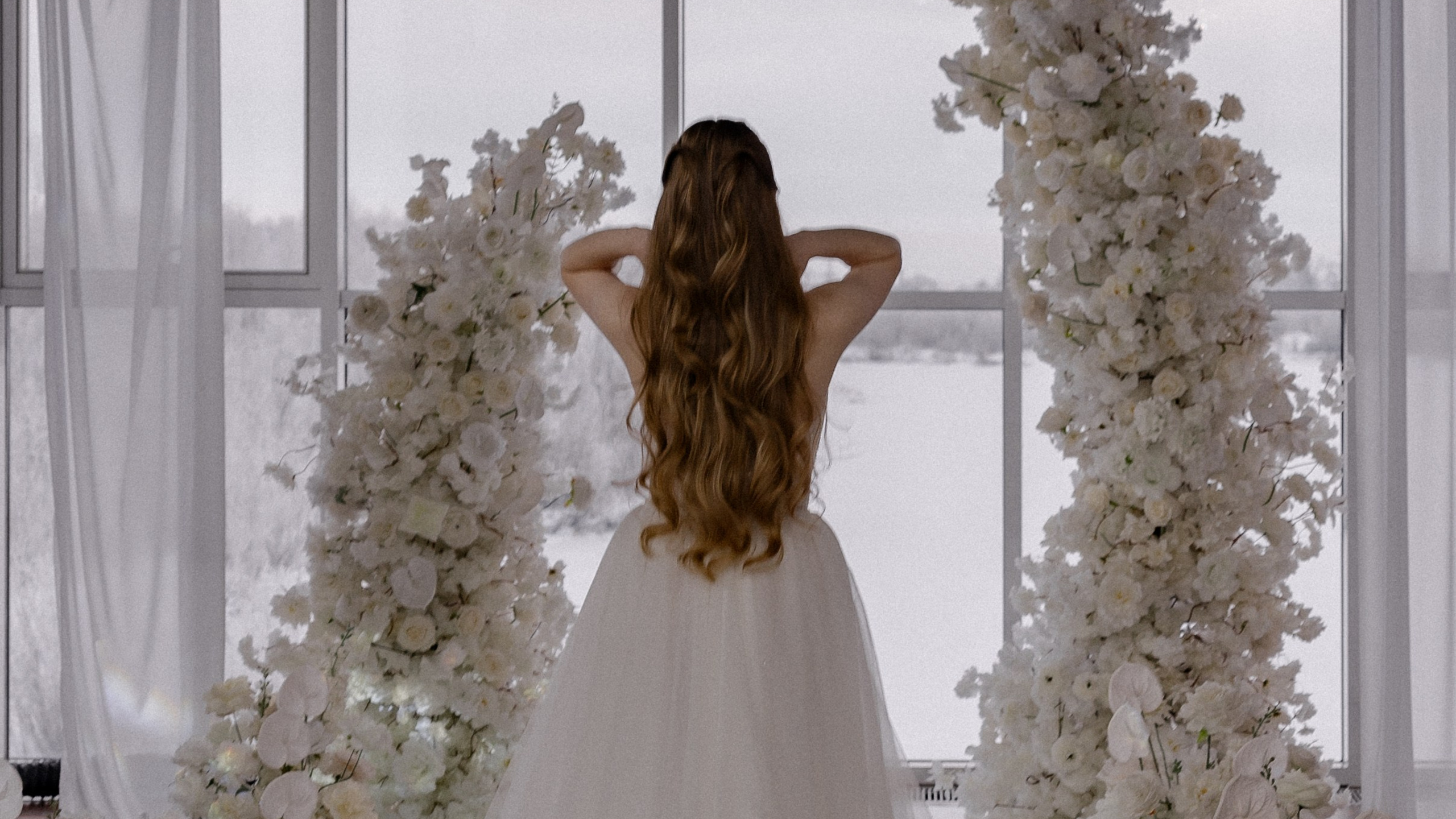 СВАДЕБНАЯ СЬЕМКА СБОРОВ В ОТЕЛЕ И ВЫЕЗД НА ЦЕРЕМОНИЮ (СНЯТО В СИБИРЕ В НИЖНЕВАРТОВСКЕ)