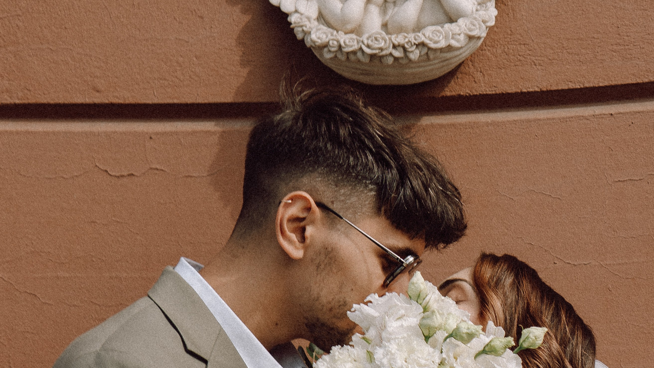 СВАДЕБНАЯ ПРОГУЛКА ВОЗЕ ИСАИКЕВСКОГО СОБОРА АСТОРИИ И ЗАКОНОДАЛЕТНОГО СОБРАНИЯ