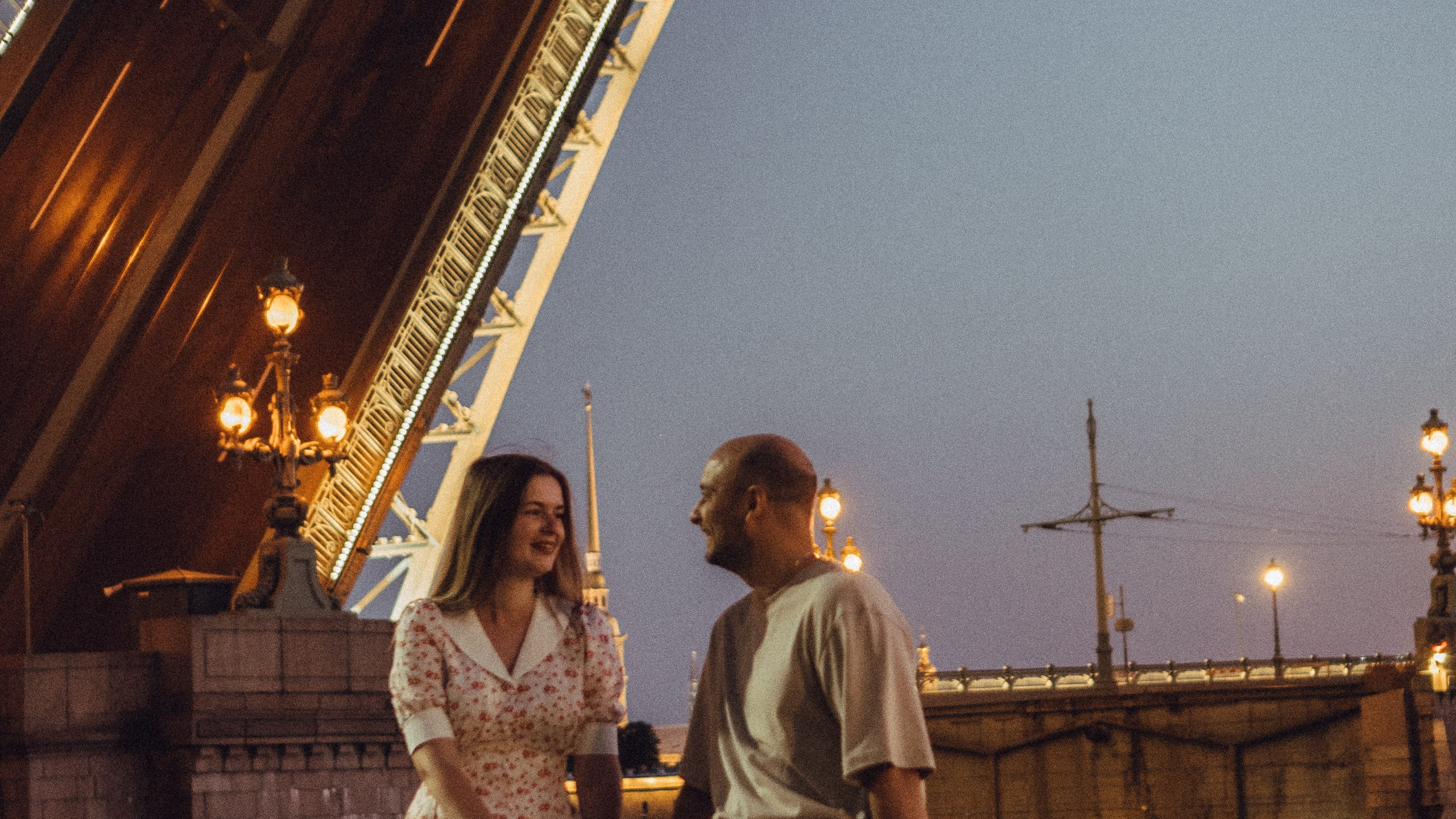 ПРОГУЛКА УТОРОМ ПО ПИТЕРУ