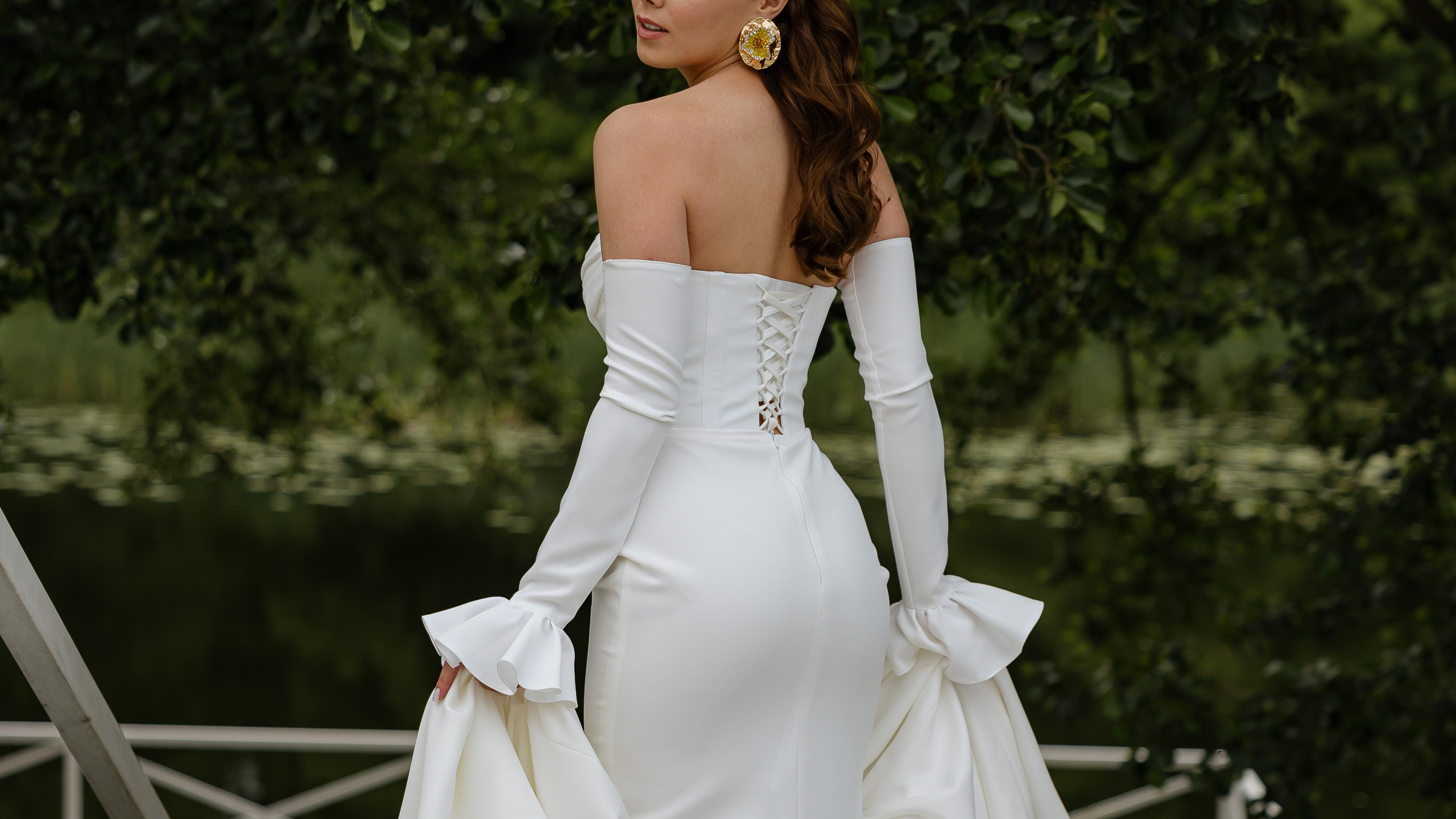 Июньская свадьба на берегу реки