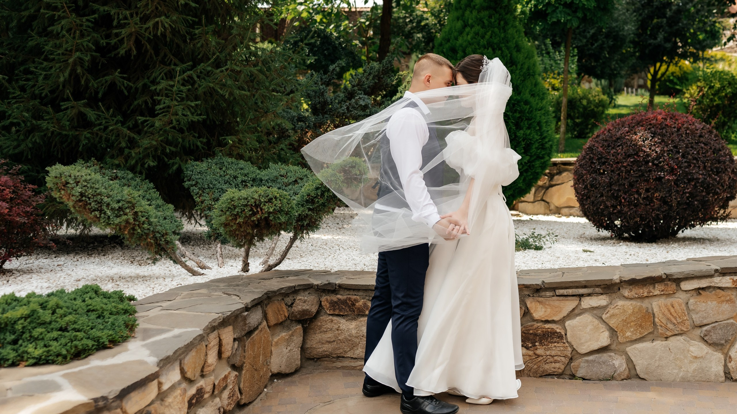 Свадебные видео-клипы. Фотограф в Каменске-Шахтинском и парке Лога Ольга Сагал