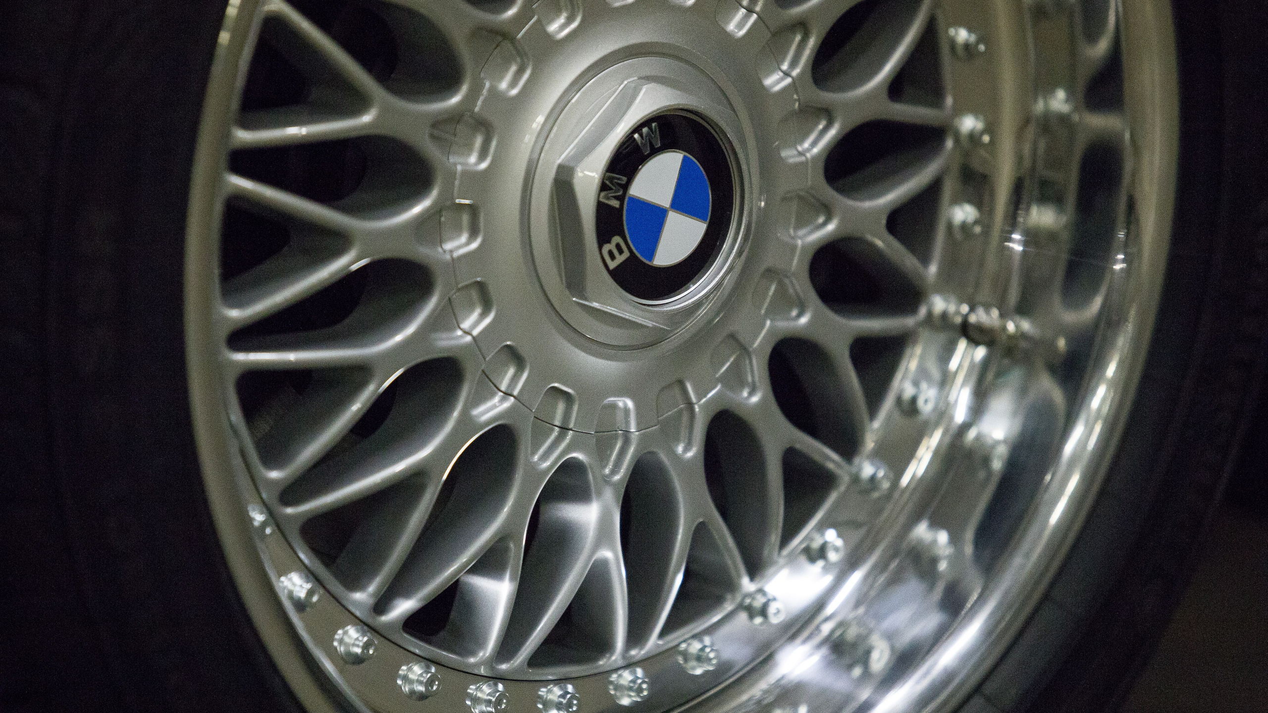 Автомобили