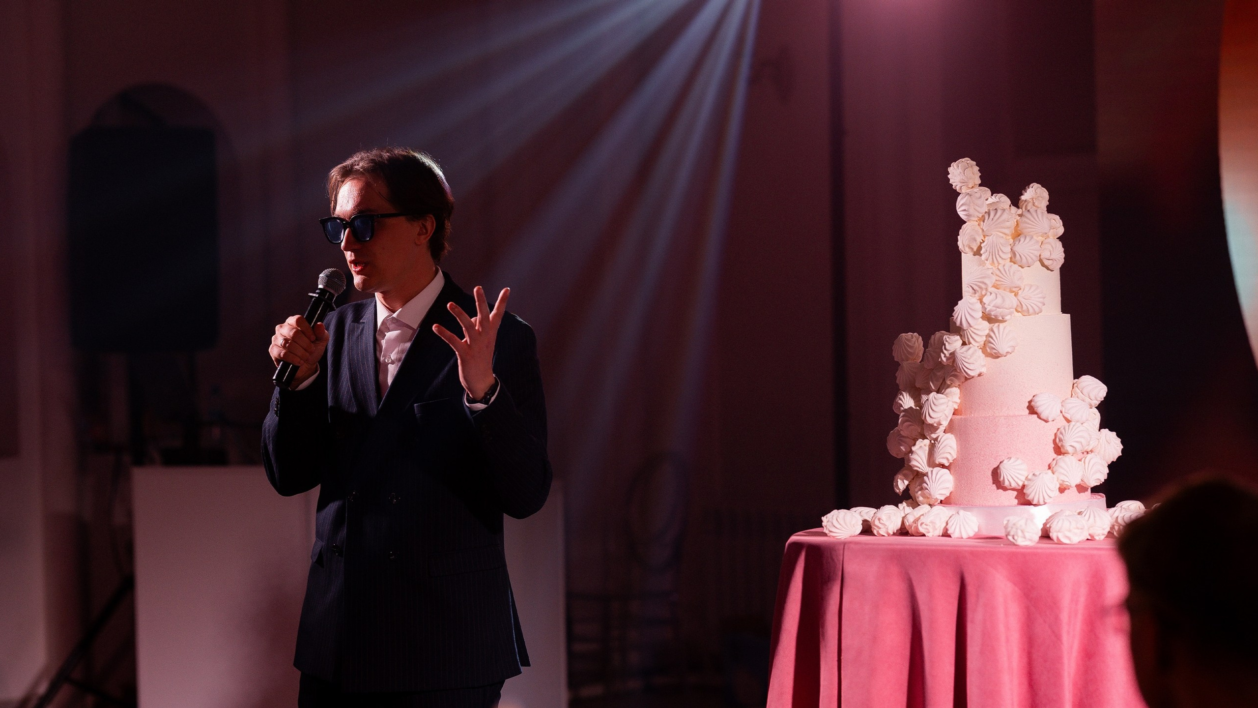 Видео. Ведущий Виктор Полевиков