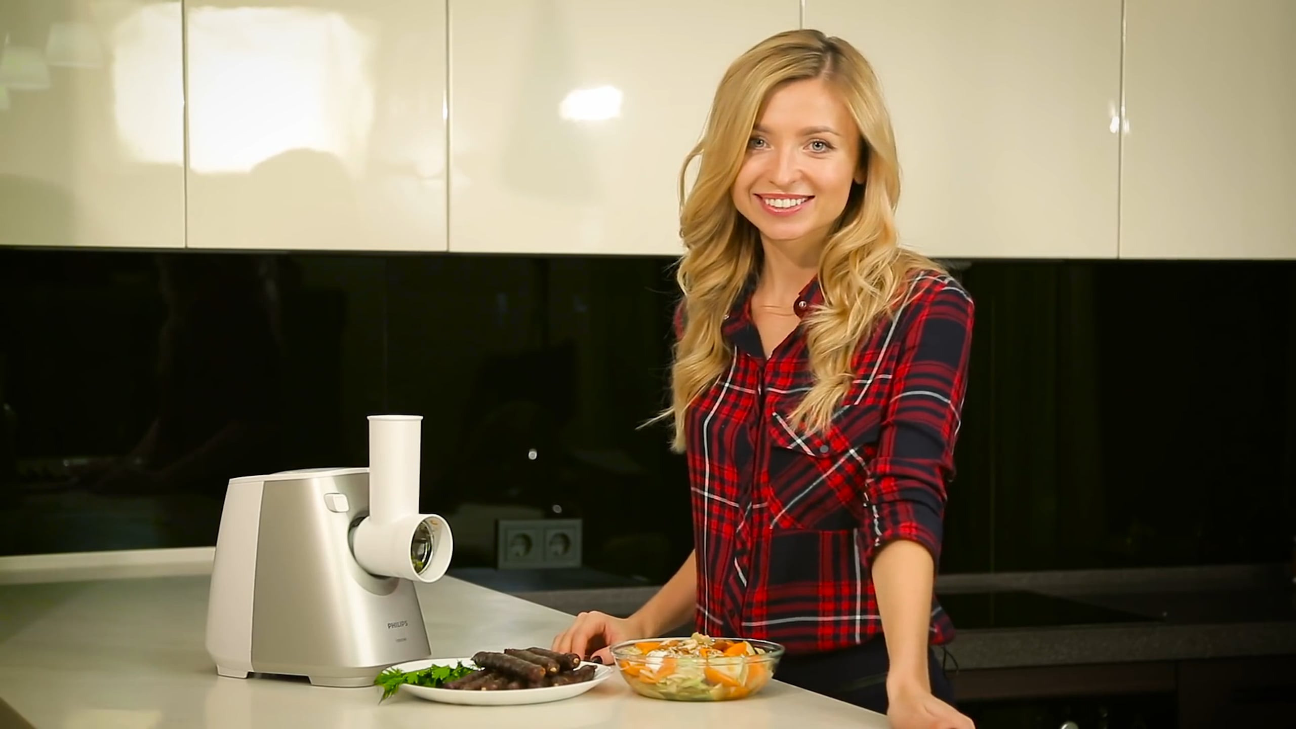 Видеообзоры. Фотограф, оператор Максим Кузнецов