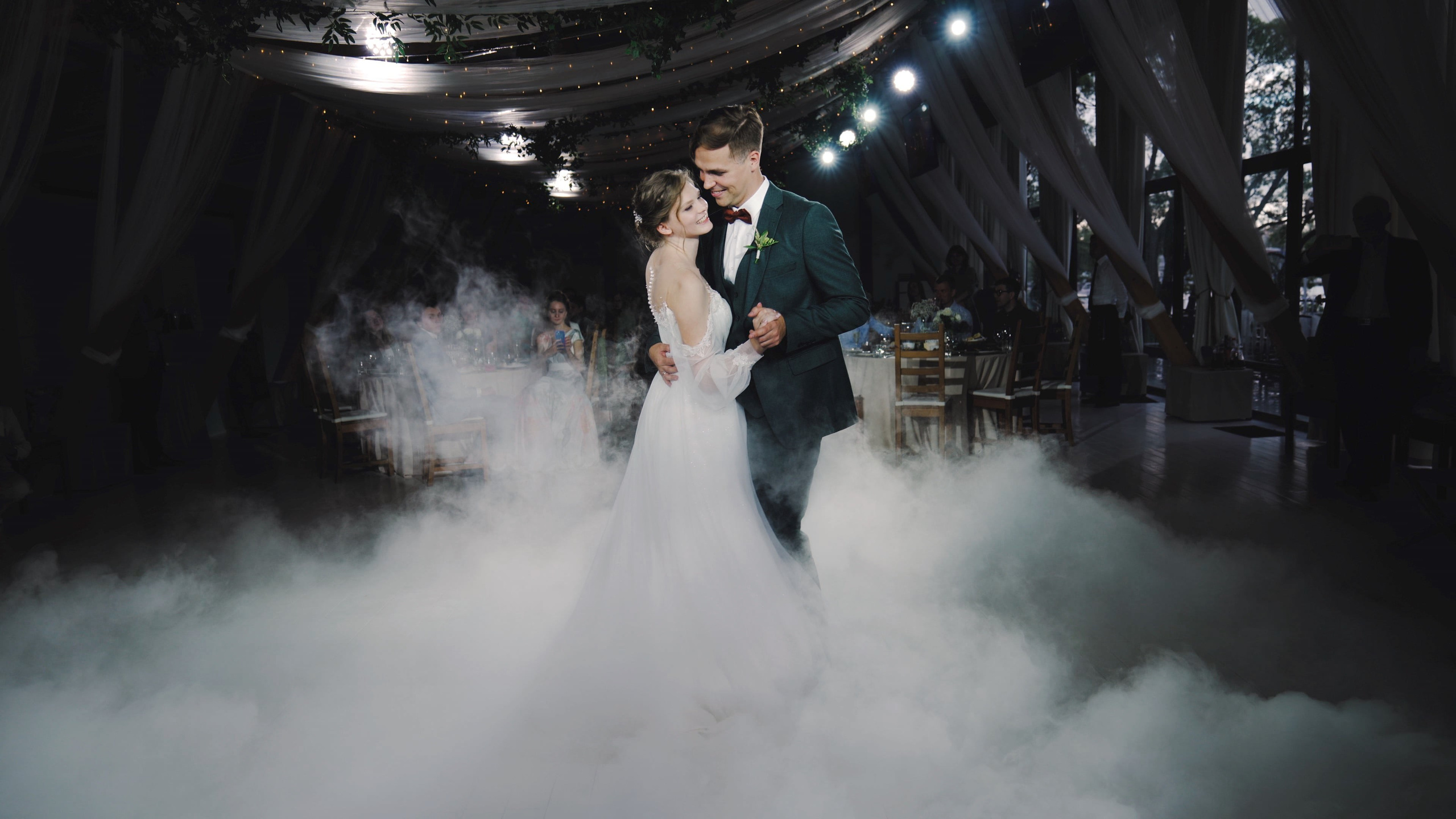 Свадебные клипы и свадебные тизеры. Свадебный видеограф в Москве Вячеслав Макаров