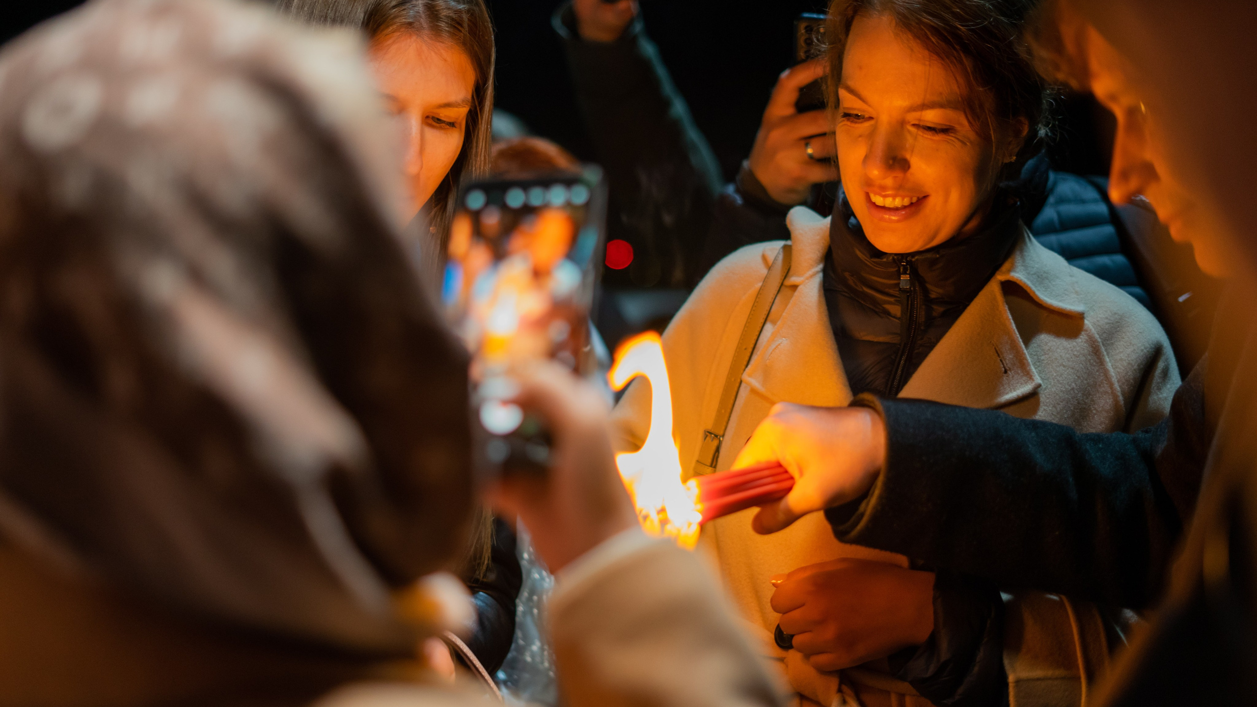 Передача благодатного огня