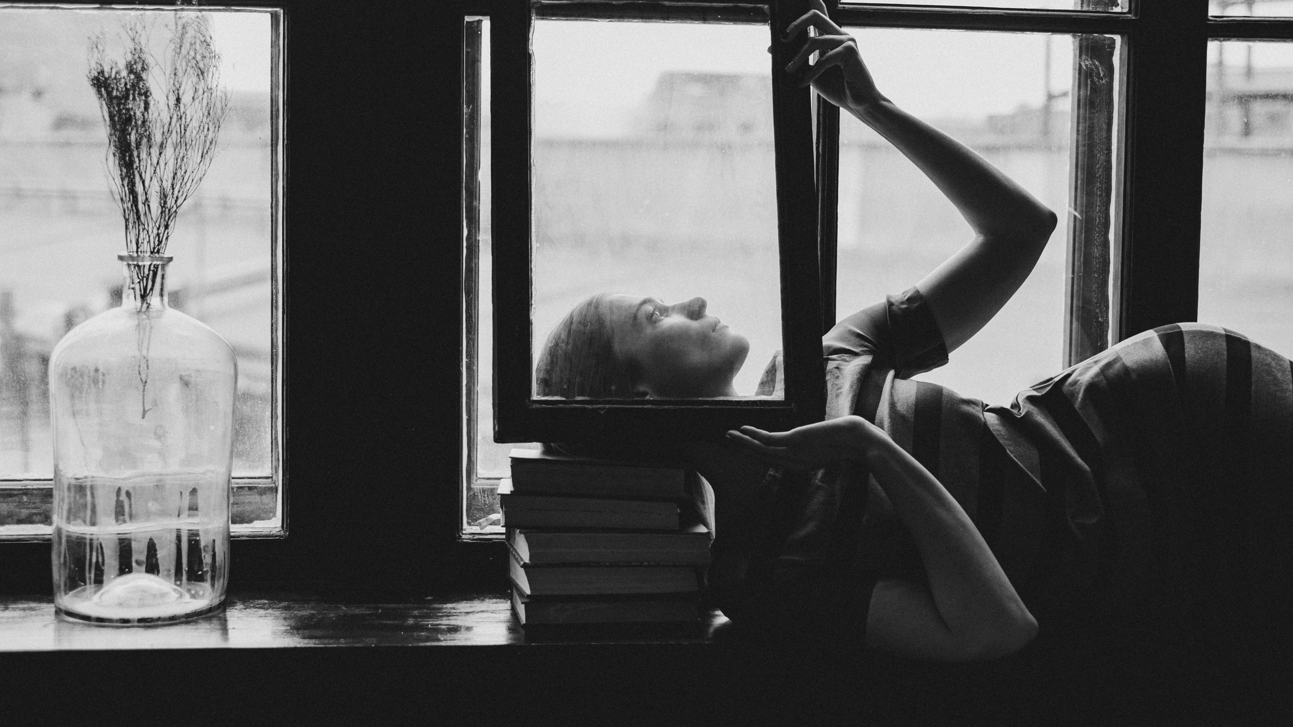 Стеклянная