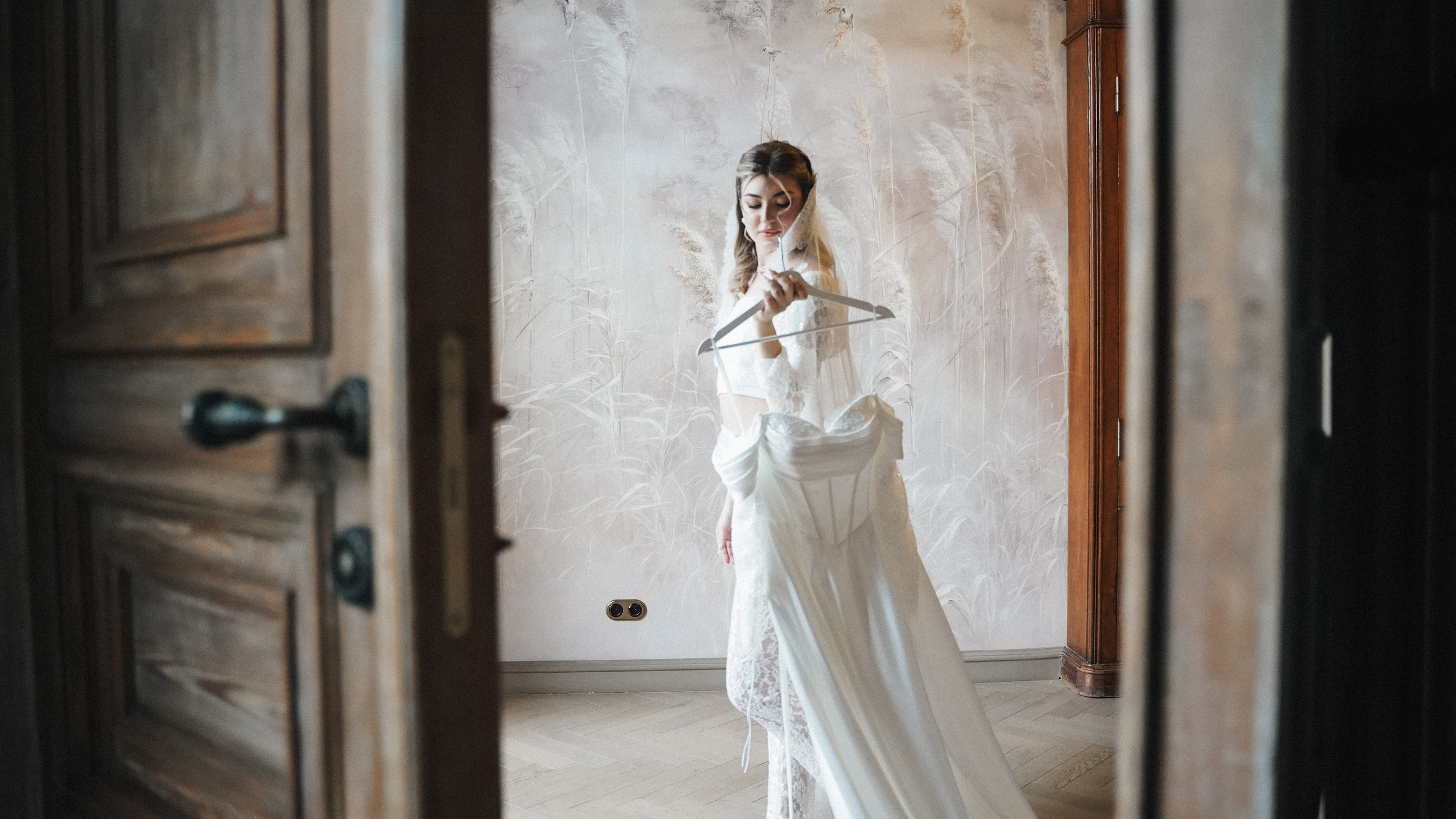 Данил и Полина. Фото и видео для вас в Астрахани!