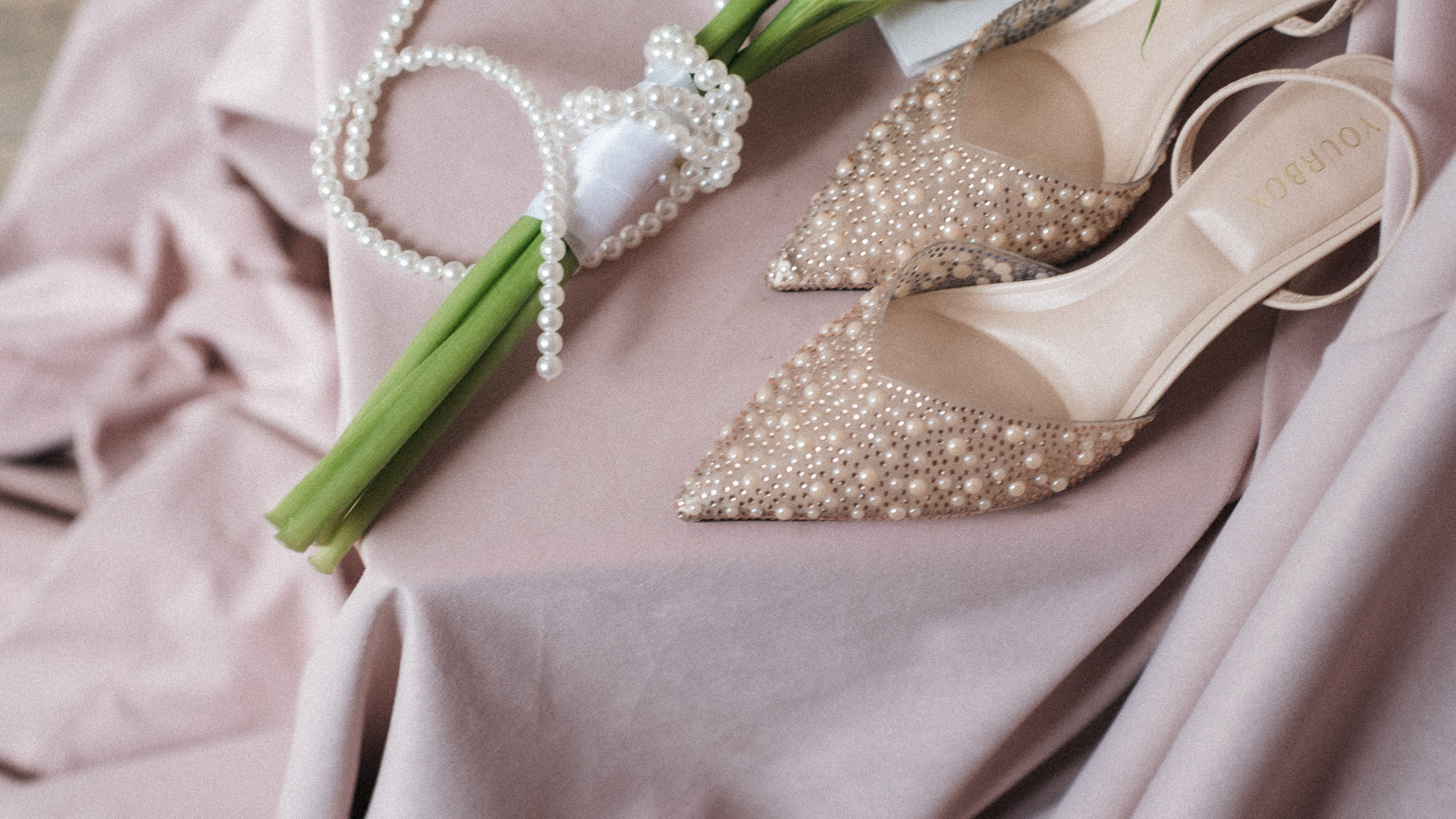 Гульмира и Камиль. Фото и видео для вас в Астрахани!