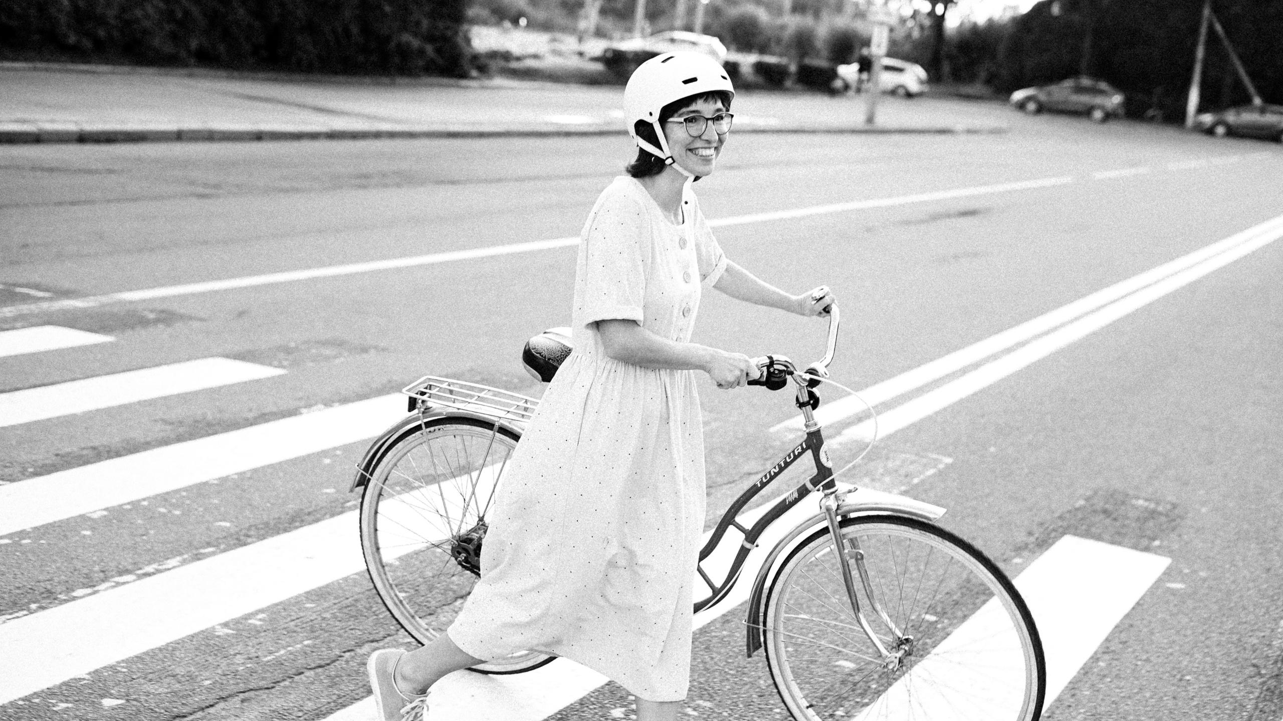 Мария, Петергоф, велосипед и кончик лета