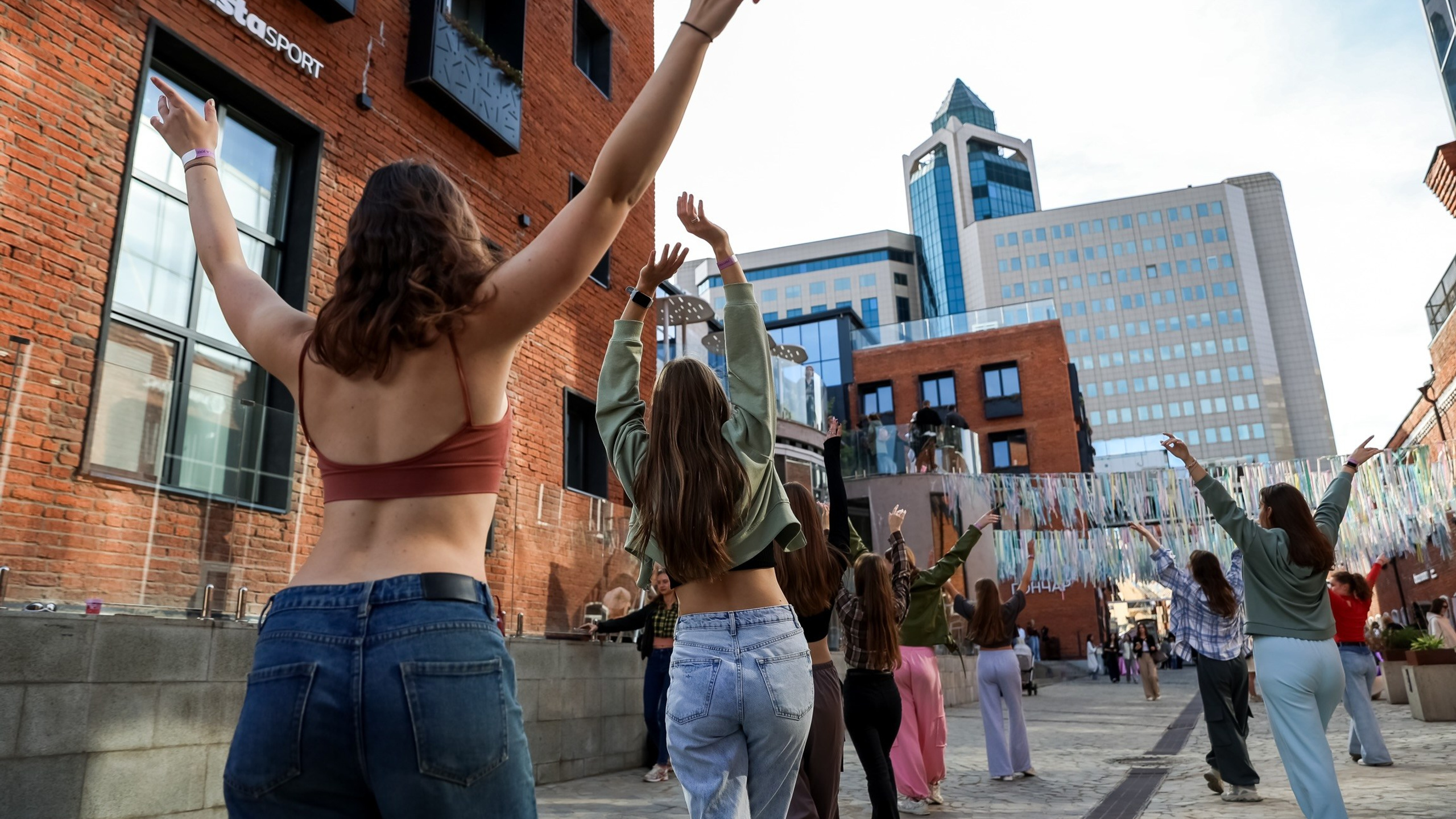 GIRLY FEST FLEXY & LA JOLE