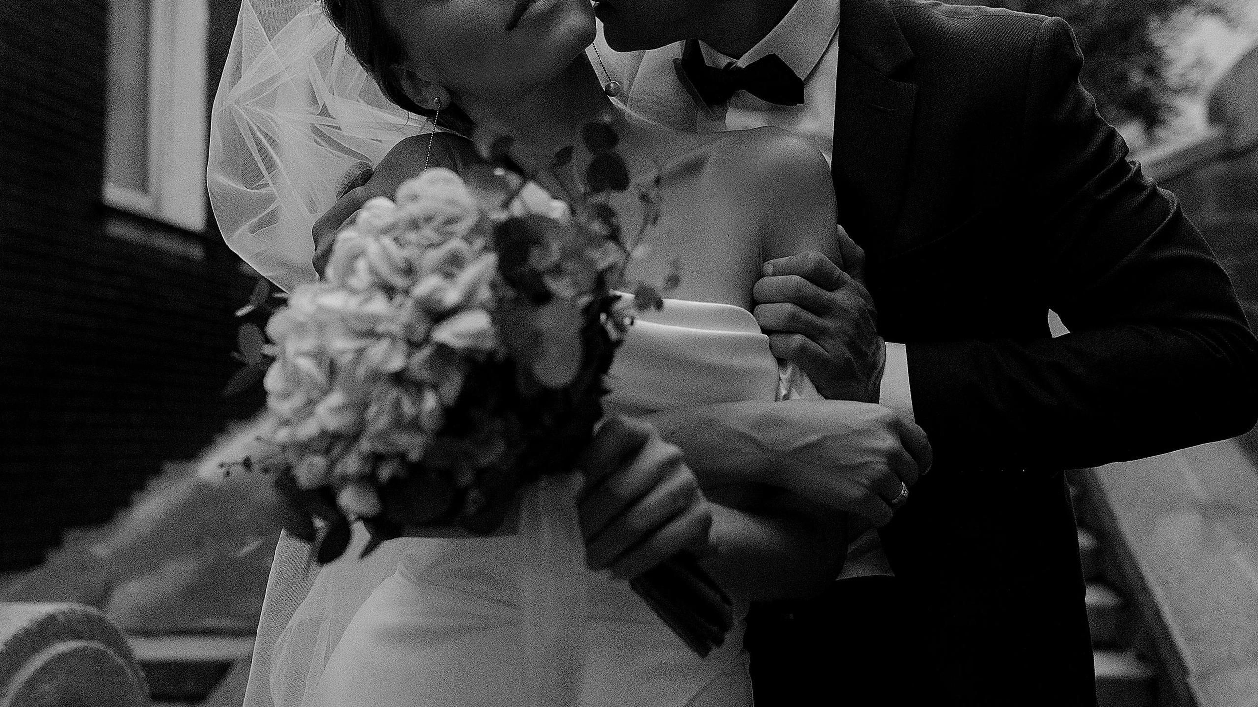 Свадебная прогулка в центре Владивостока в сентябре…