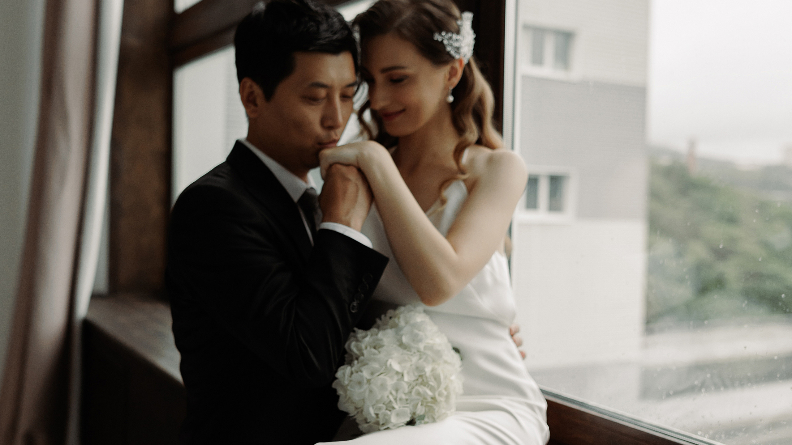 Свадебная прогулка Татьяны и Антона в дождливую погоду 17.07.2022