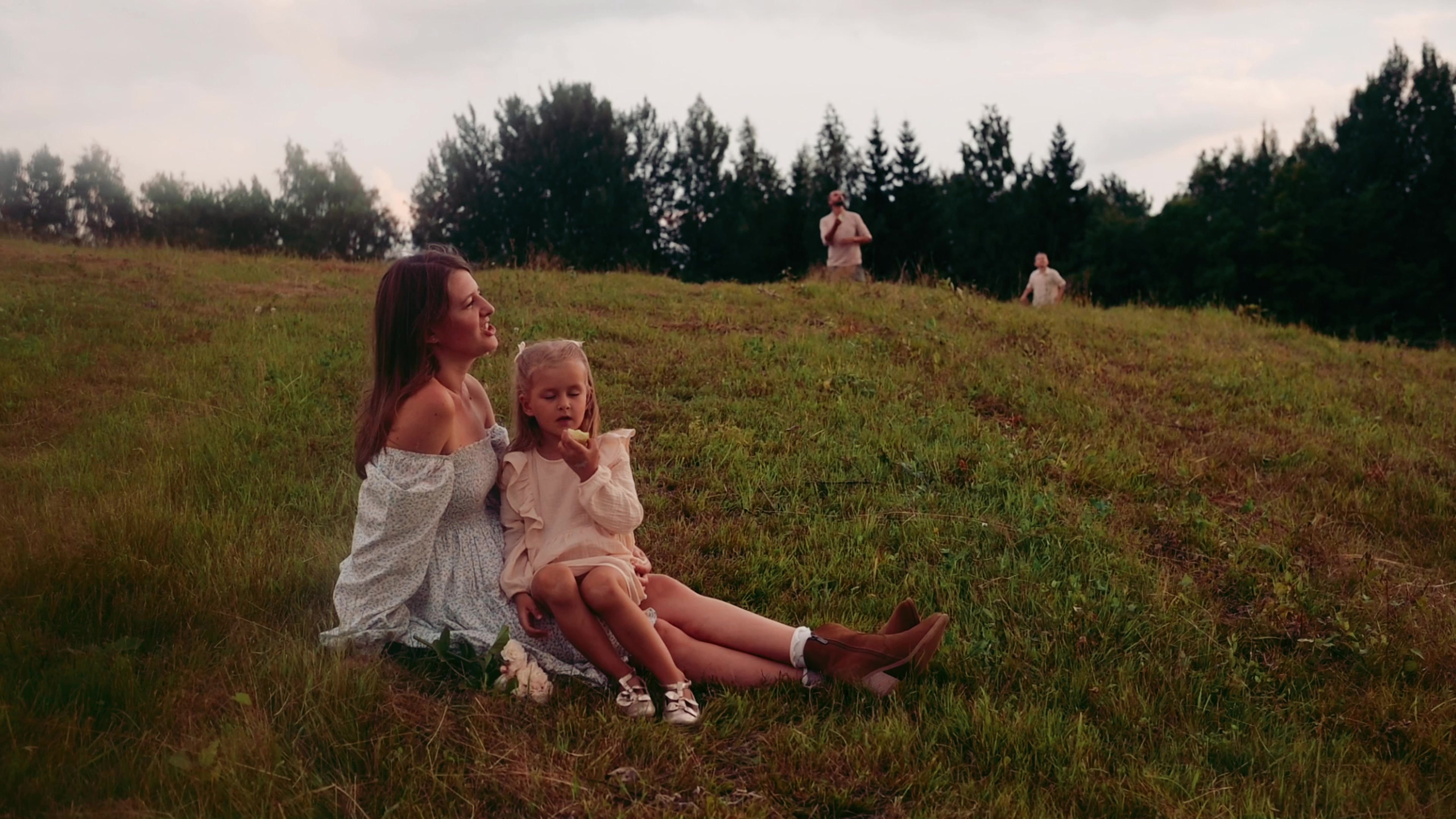 Видео. Семейный и свадебный фотограф в Санкт-Петербурге Яна