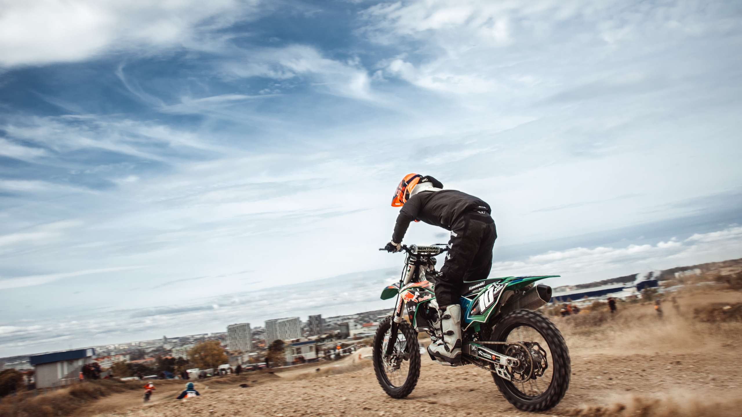 Соревнования по мотокроссу в Симферополе, октябрь 2022