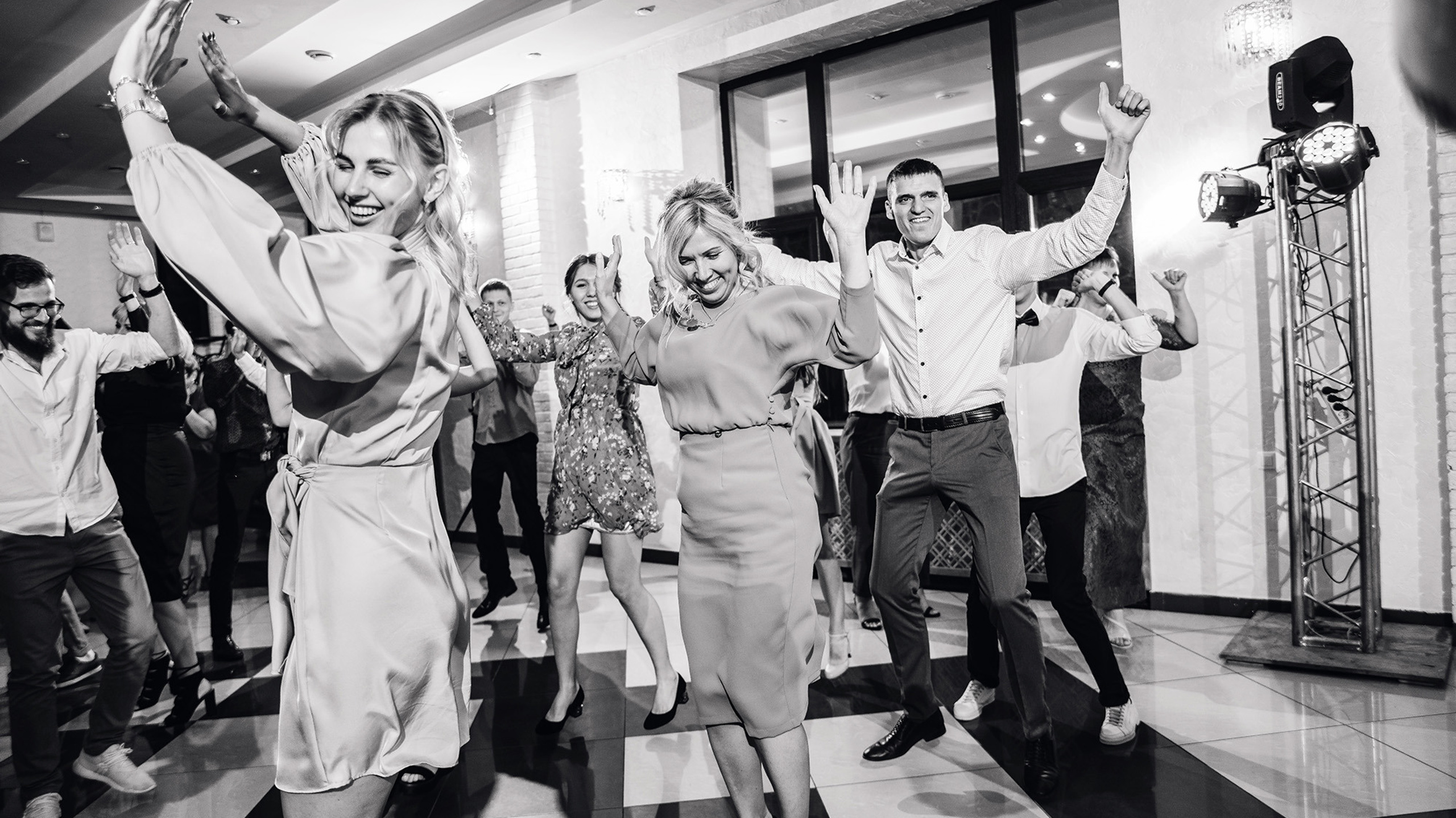 2020.08.21 Влад и Юля. Свадебные фотографы Nekipelov_photo