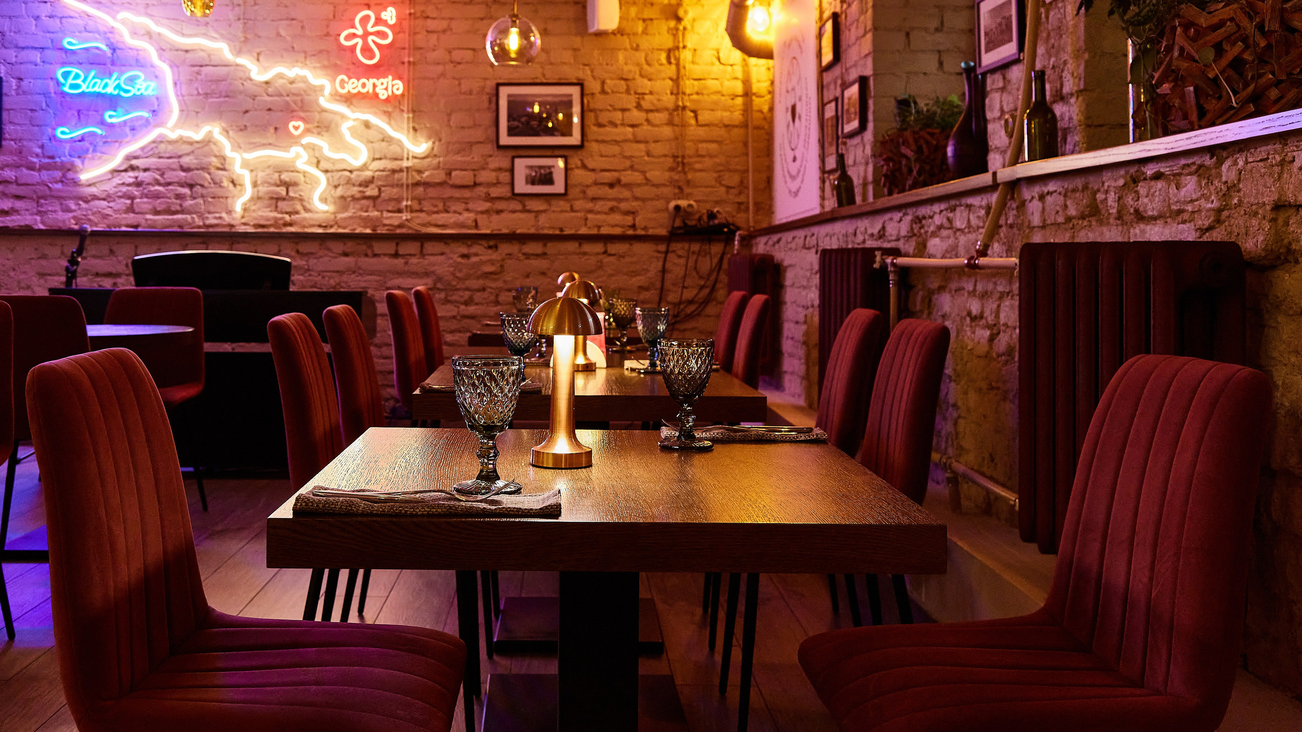 Ресторан ПерезаГрузия на улице Маяковского