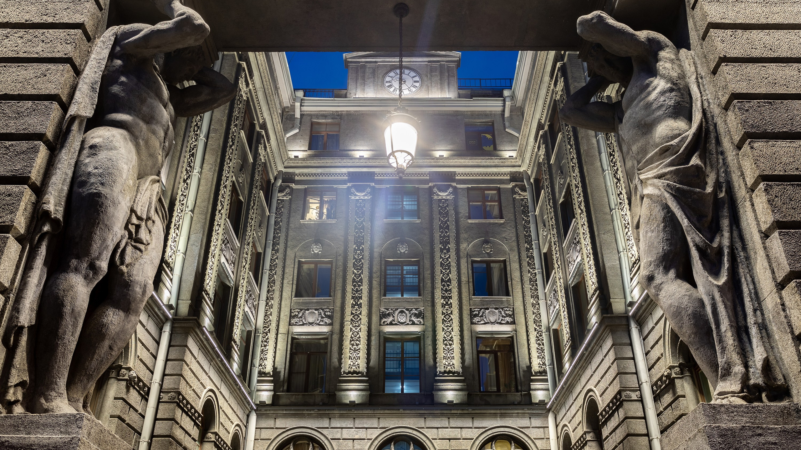 Доходный дом Р. Г. Веге (наб. Крюкова кан. д. 14)