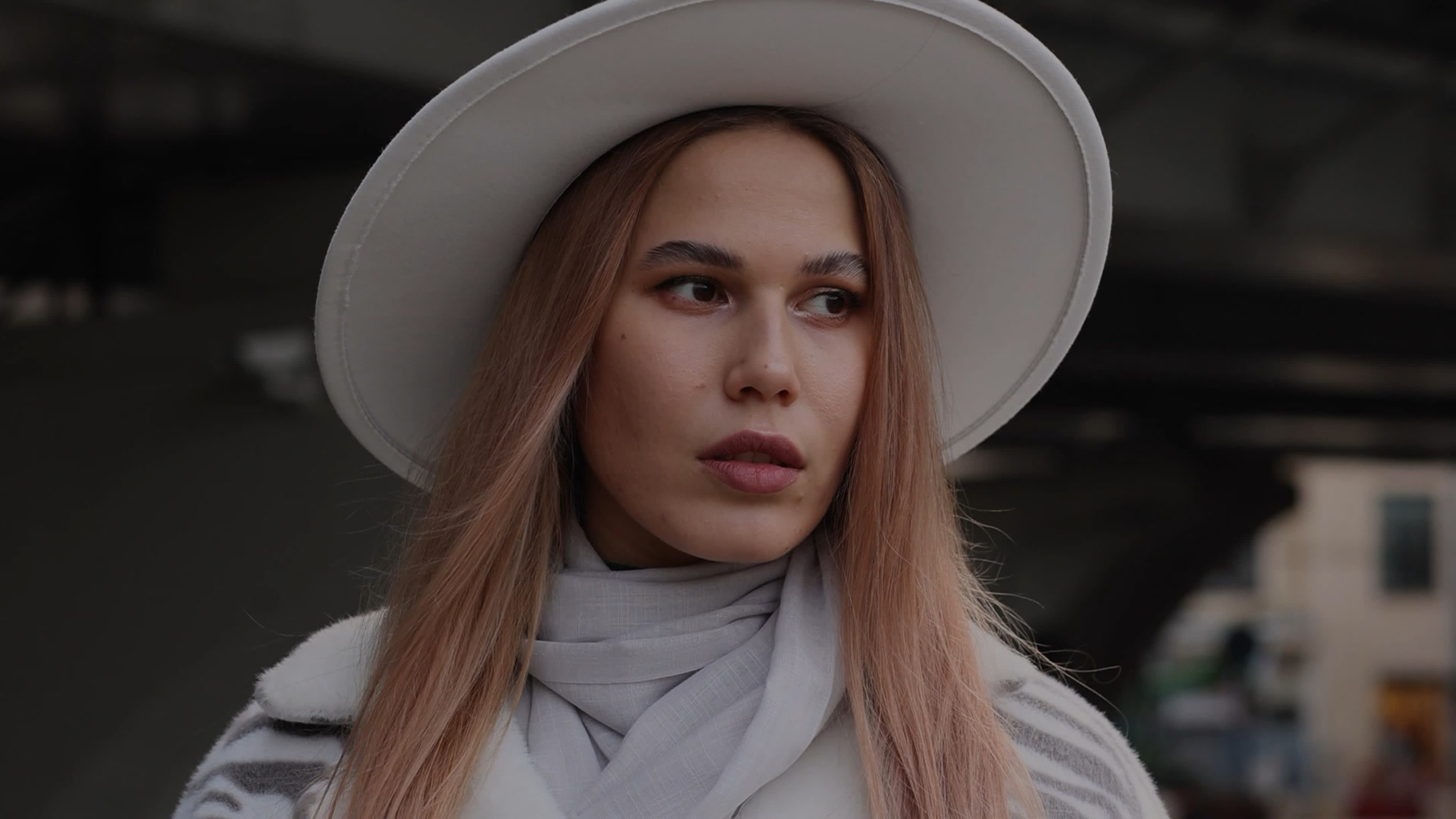 Wind of the streets. Портретный фотограф в Санкт-Петербурге