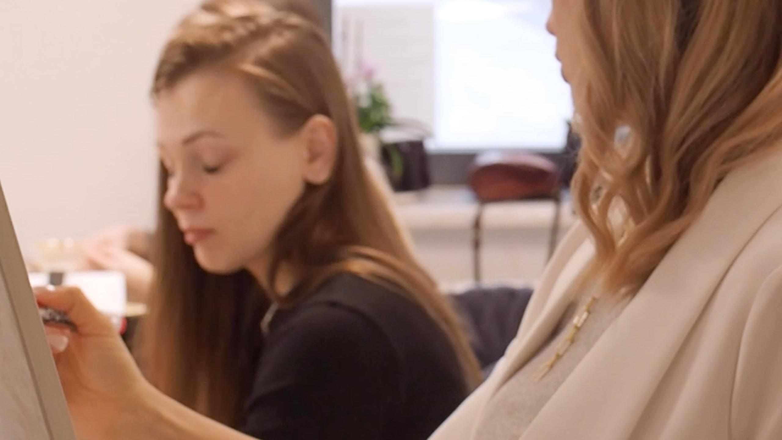 Промо, видео для бизнеса и ремесленников. Видеограф в Красноярске и по всему миру Одинцова Вероника