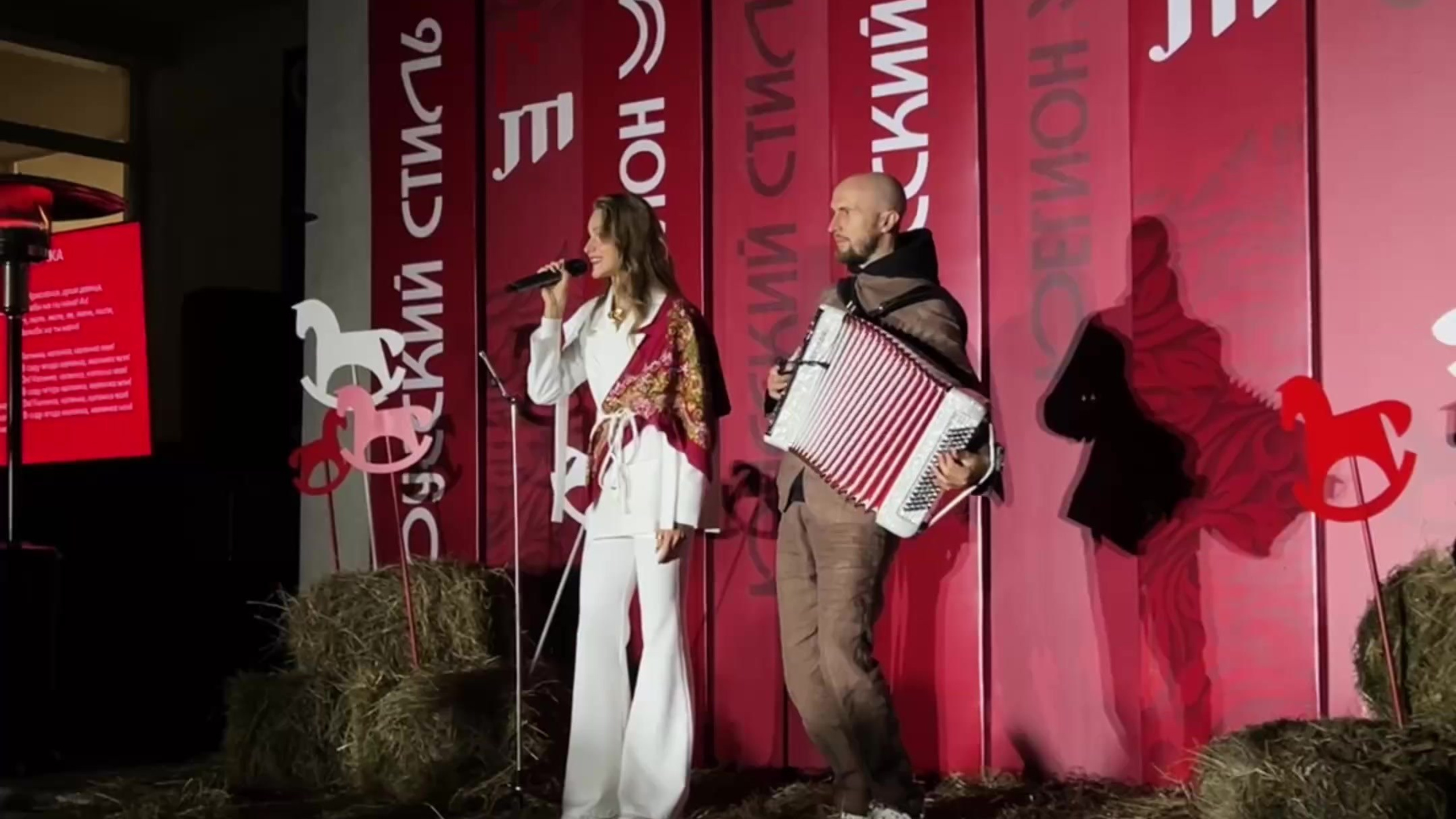 Видеогалерея с различных выступлений. Вокалистка Мария Сиротенко